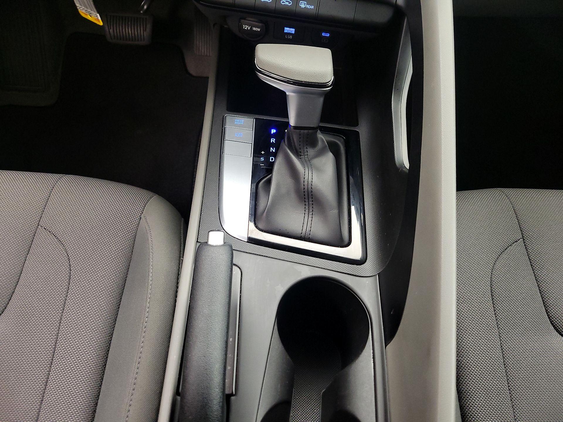 Thumbnail: 2024 Hyundai Elantra - 17