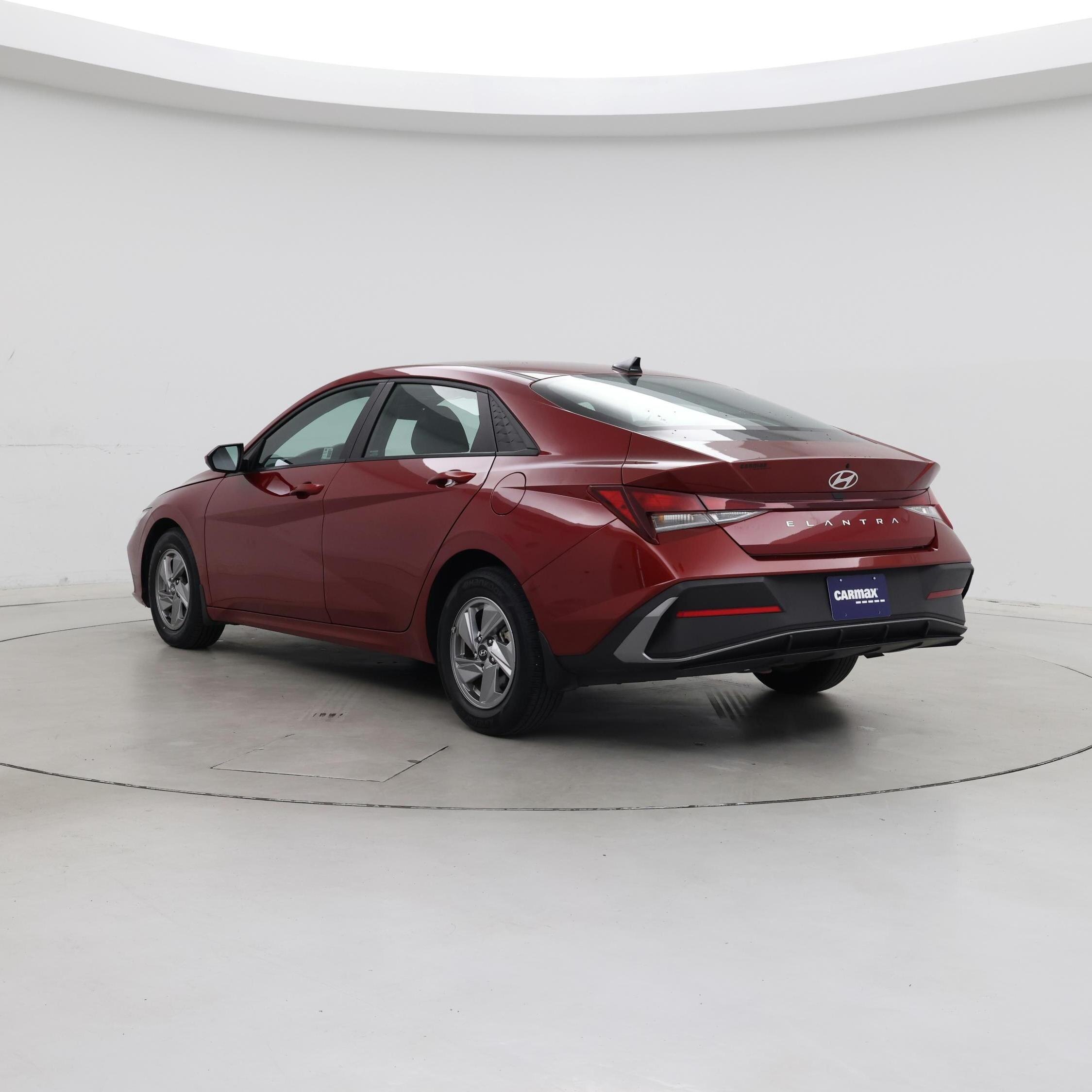 Thumbnail: 2024 Hyundai Elantra - 2