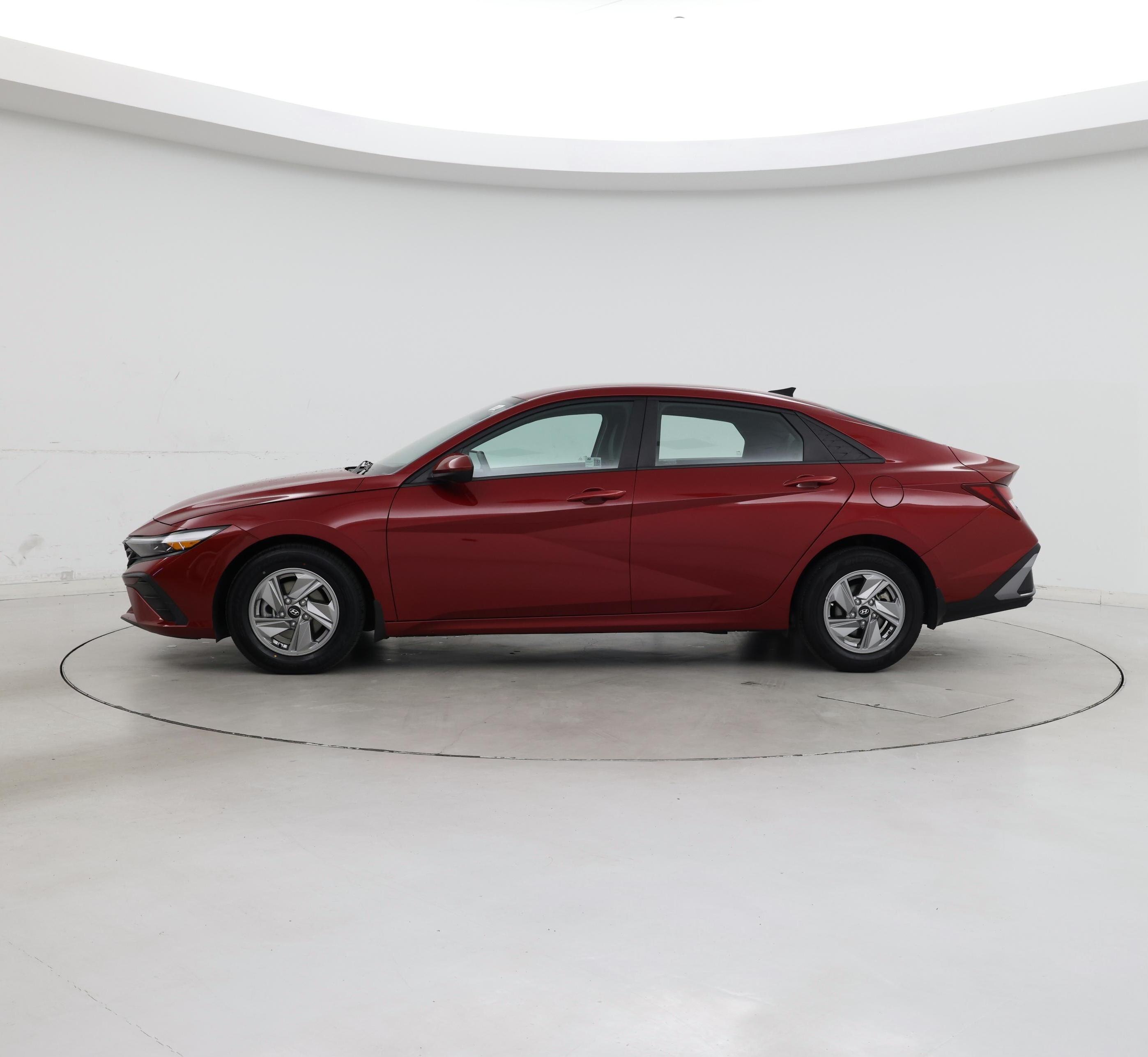 Thumbnail: 2024 Hyundai Elantra - 3