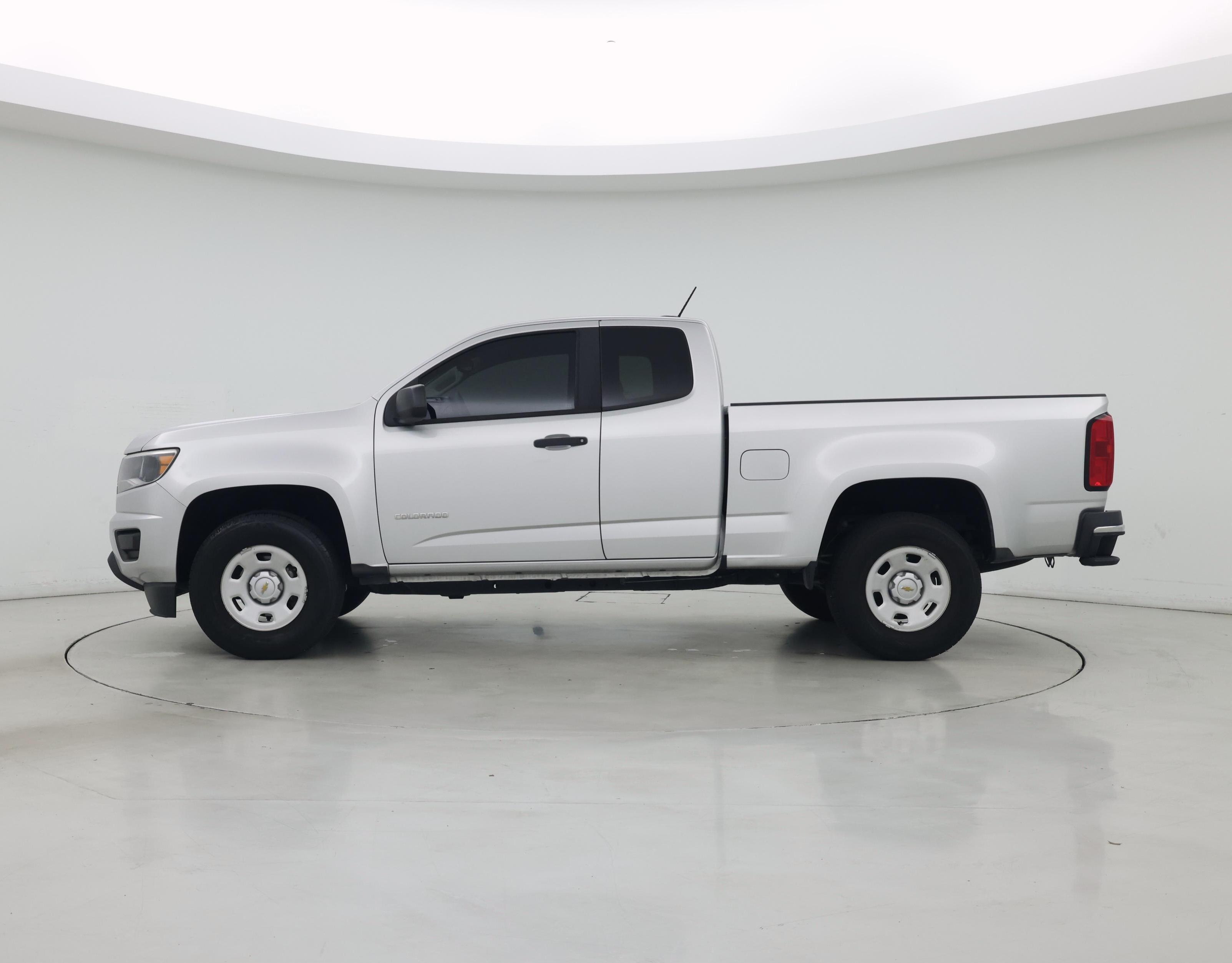 Thumbnail: 2020 Chevrolet Colorado - 3