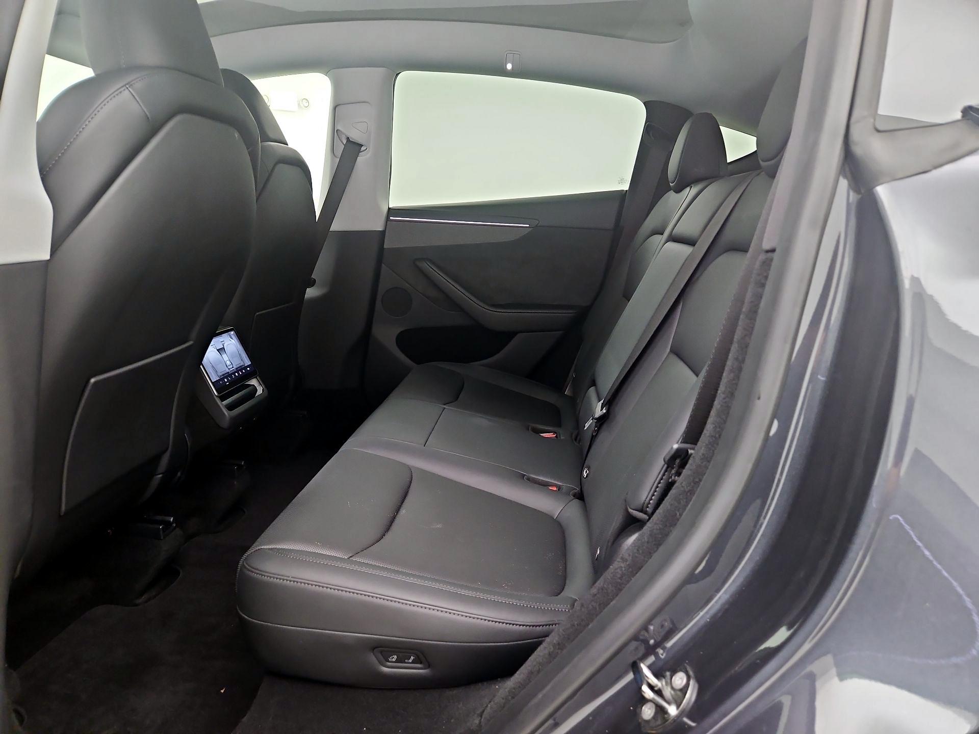Thumbnail: 2026 Tesla Model Y - 20