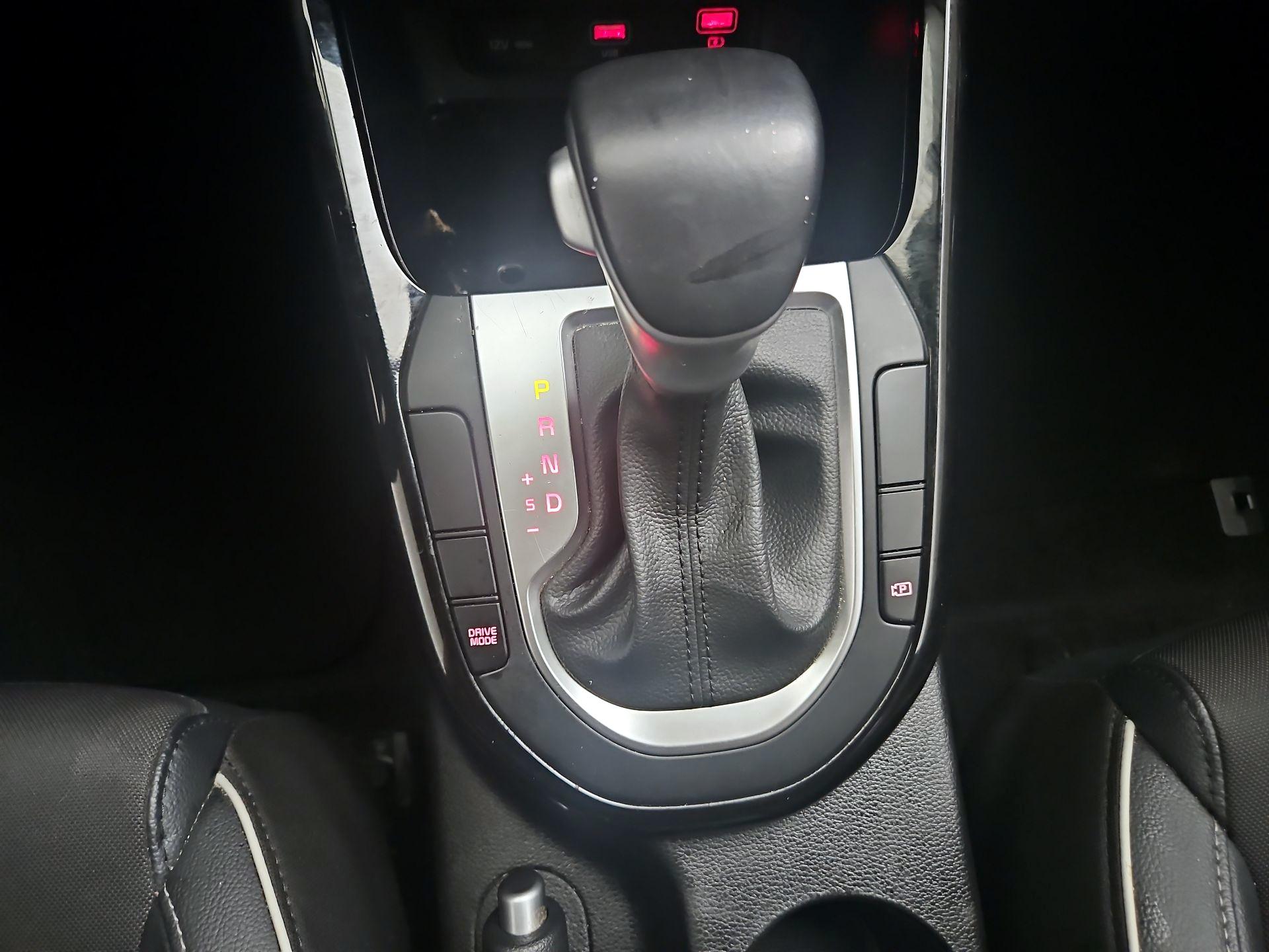 Thumbnail: 2023 Kia Forte - 15