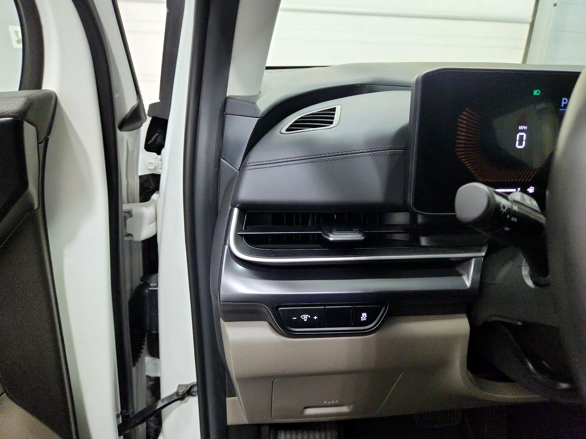 Thumbnail: 2025 Kia Carnival - 13