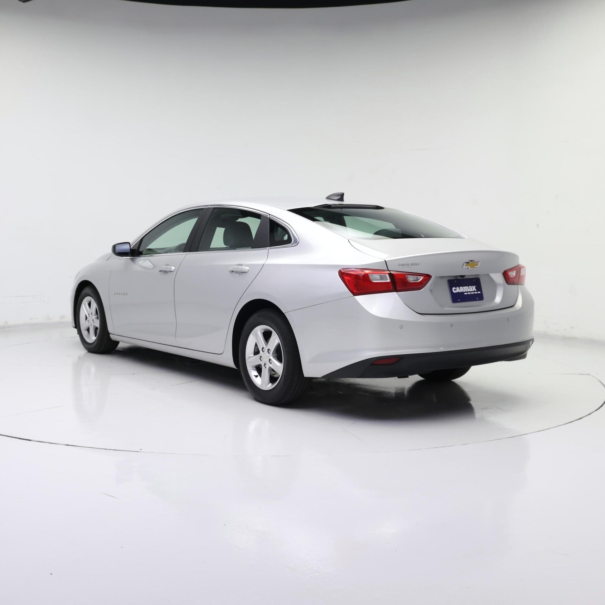 Thumbnail: 2022 Chevrolet Malibu - 2