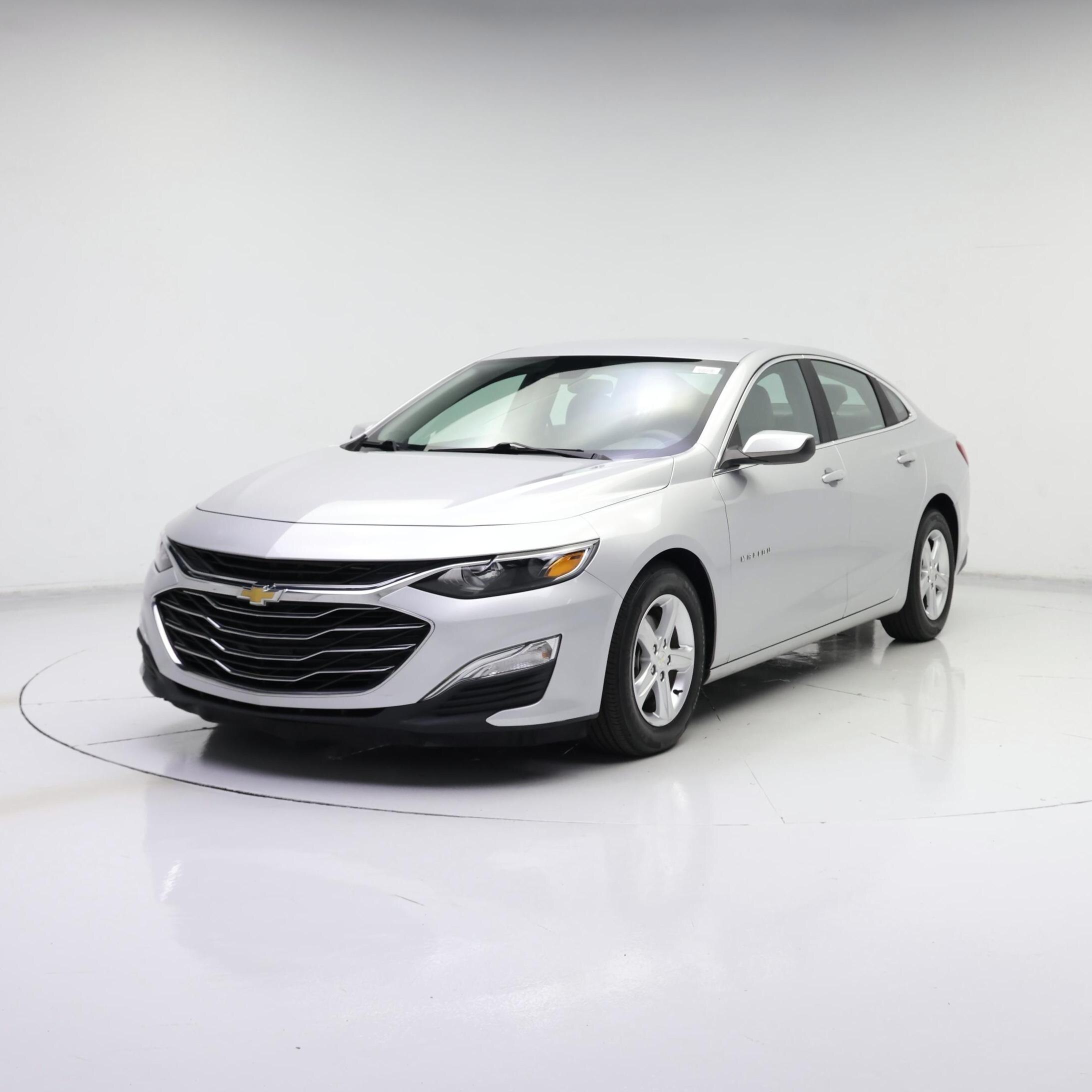 Thumbnail: 2022 Chevrolet Malibu - 4