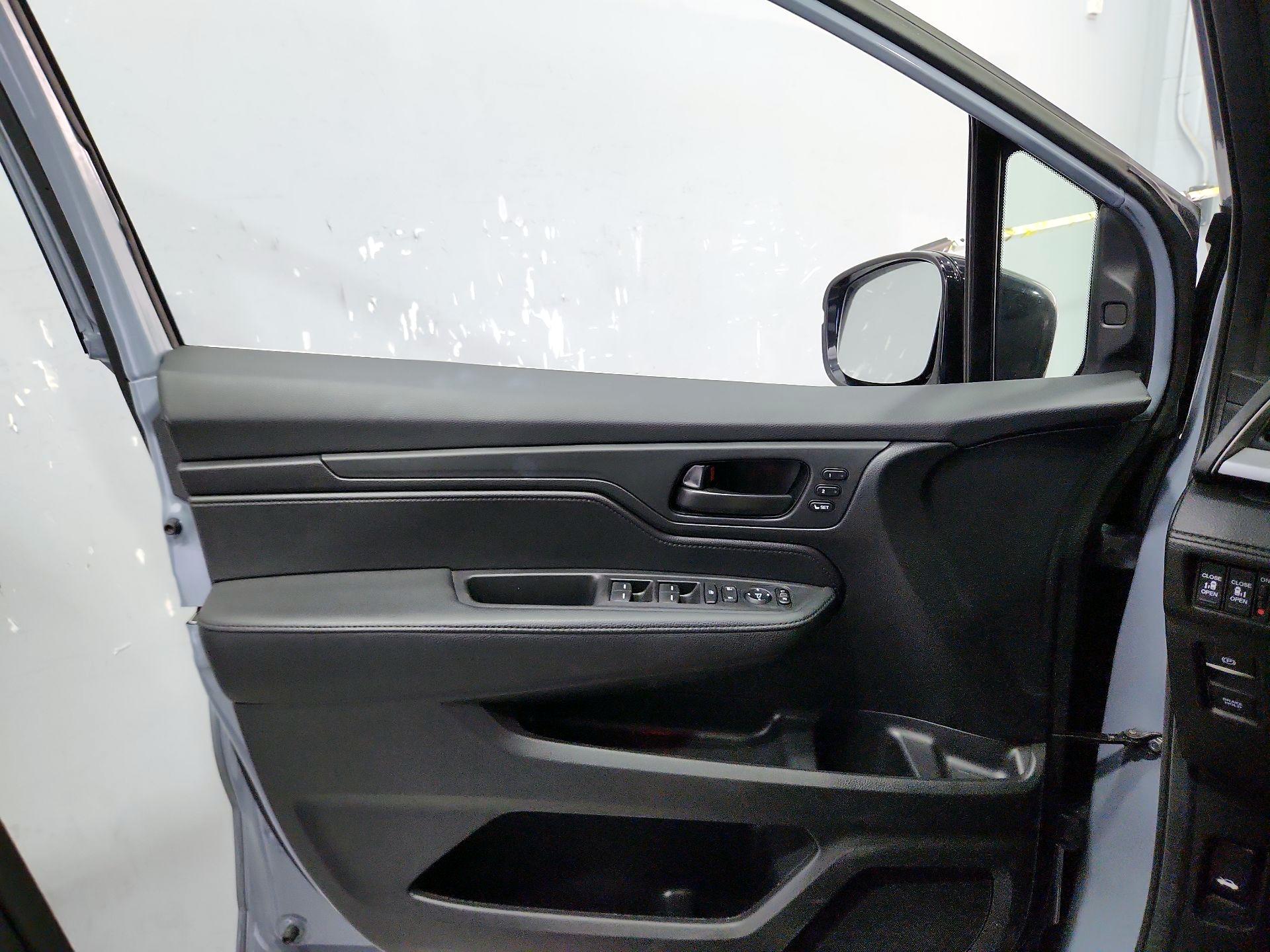 Thumbnail: 2025 Honda Odyssey - 12
