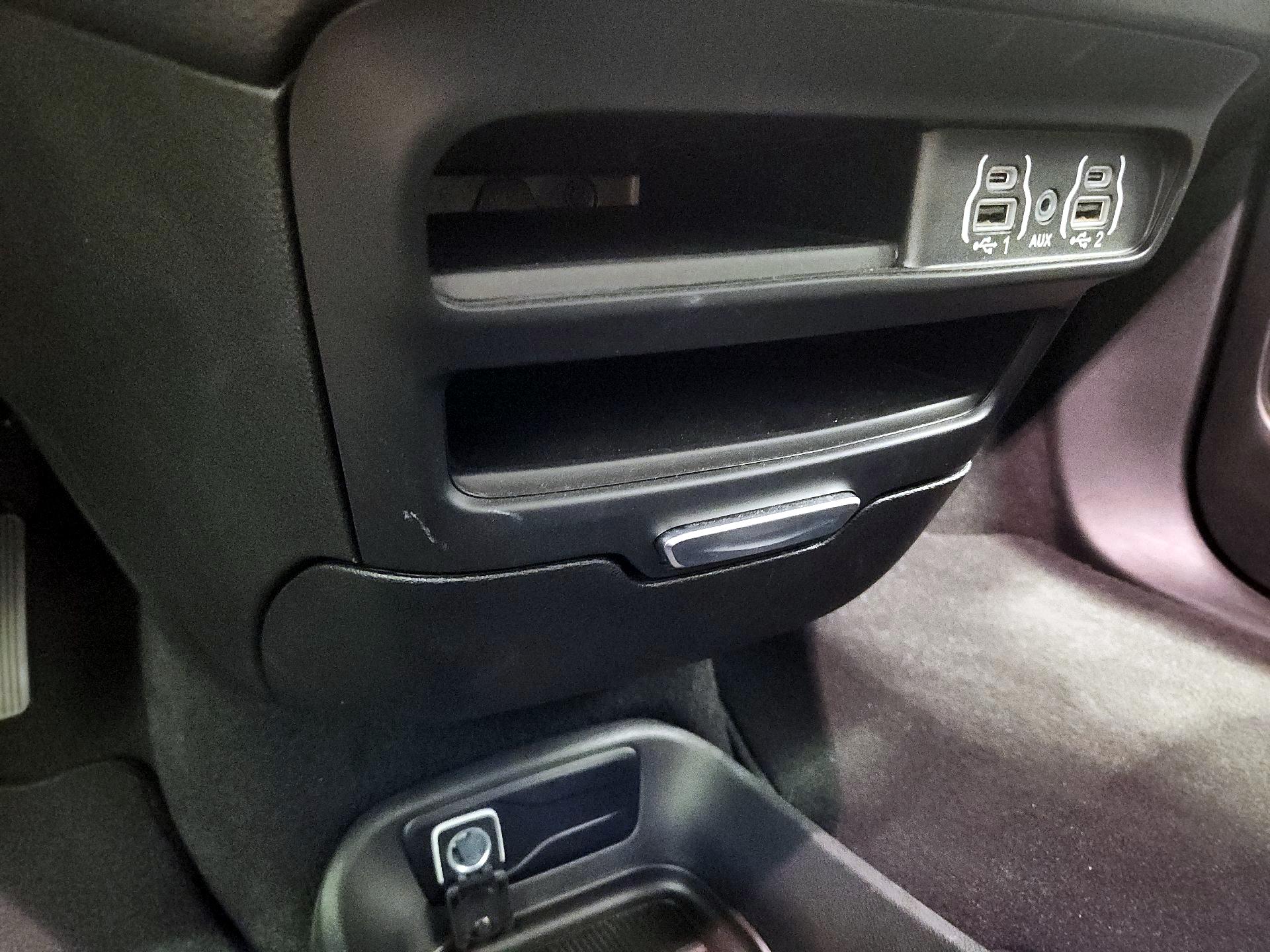 Thumbnail: 2025 Chrysler Pacifica - 18