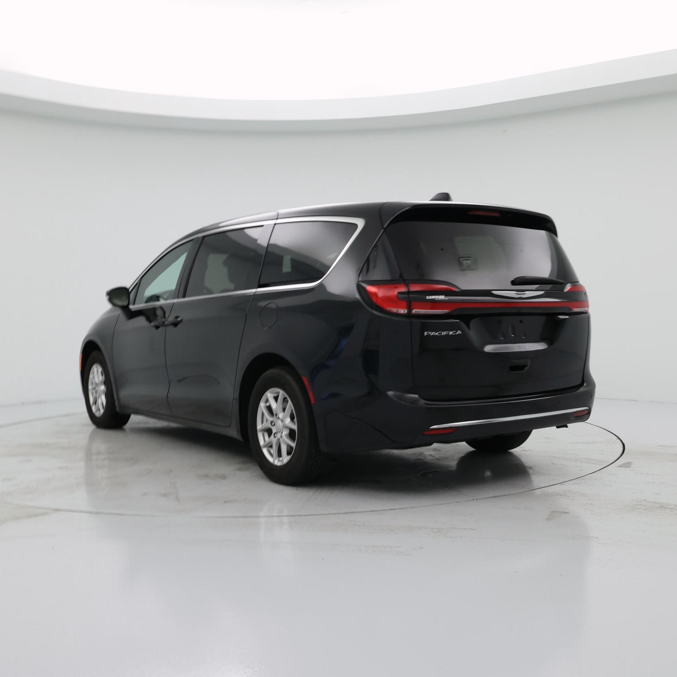 Thumbnail: 2025 Chrysler Pacifica - 2