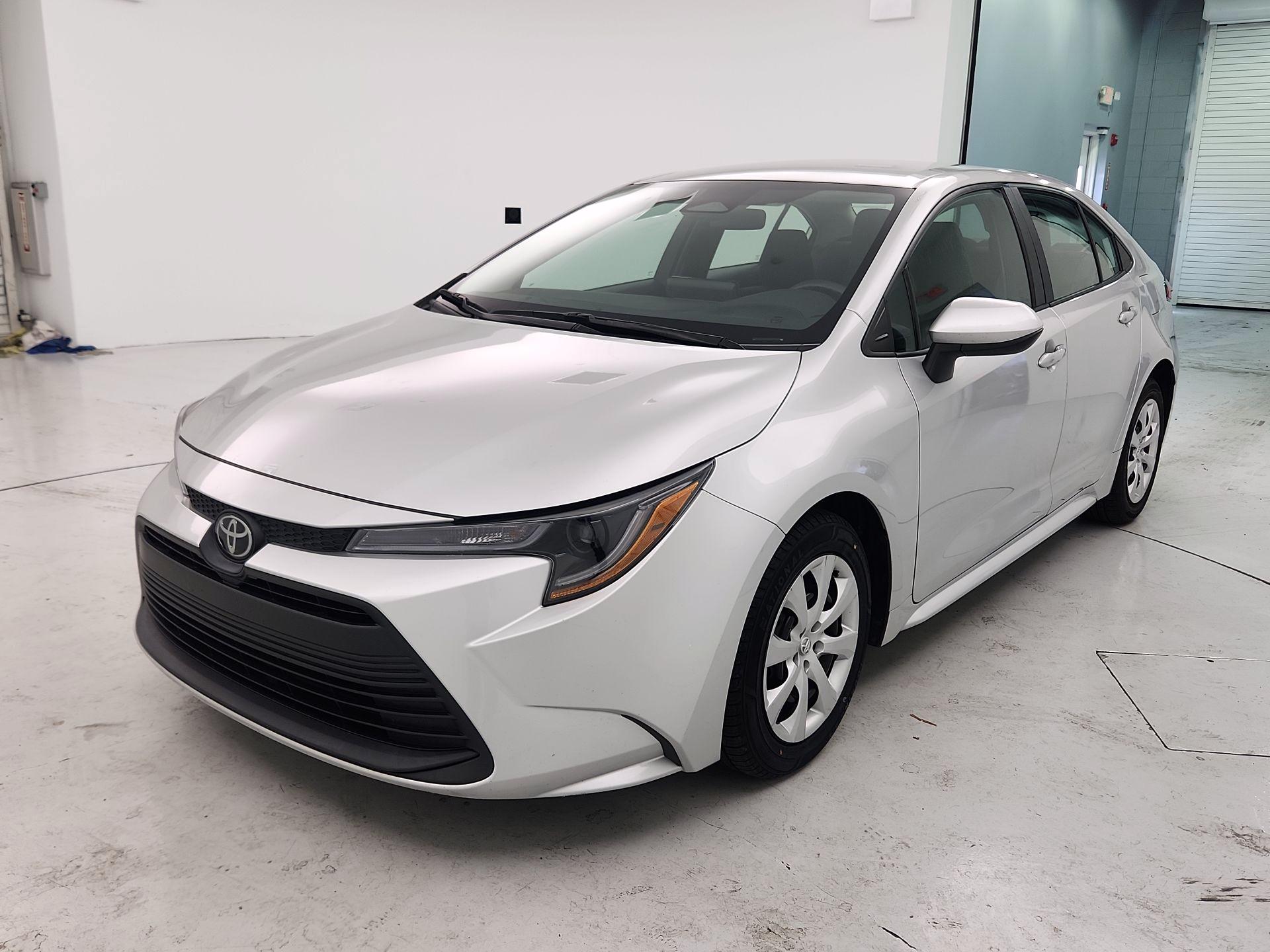 Thumbnail: 2024 Toyota Corolla - 3