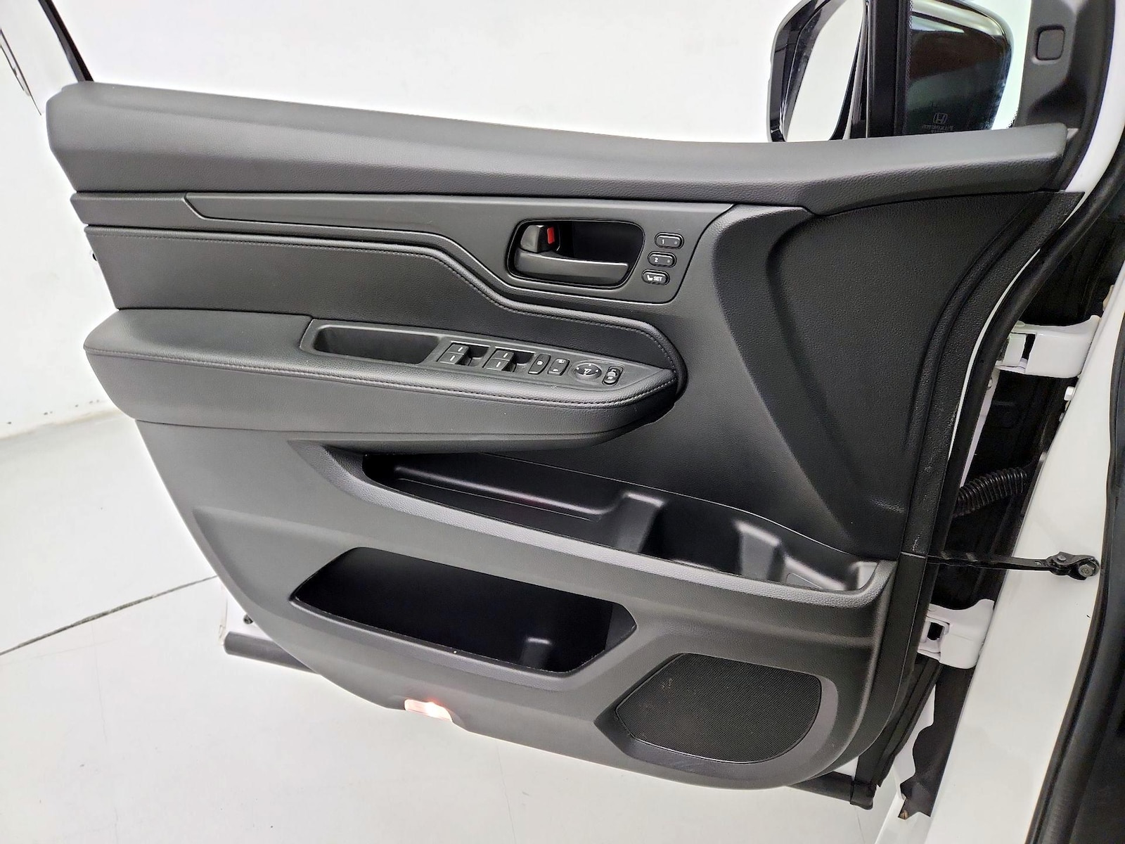 2025 Honda Odyssey Sport L - Photo 13