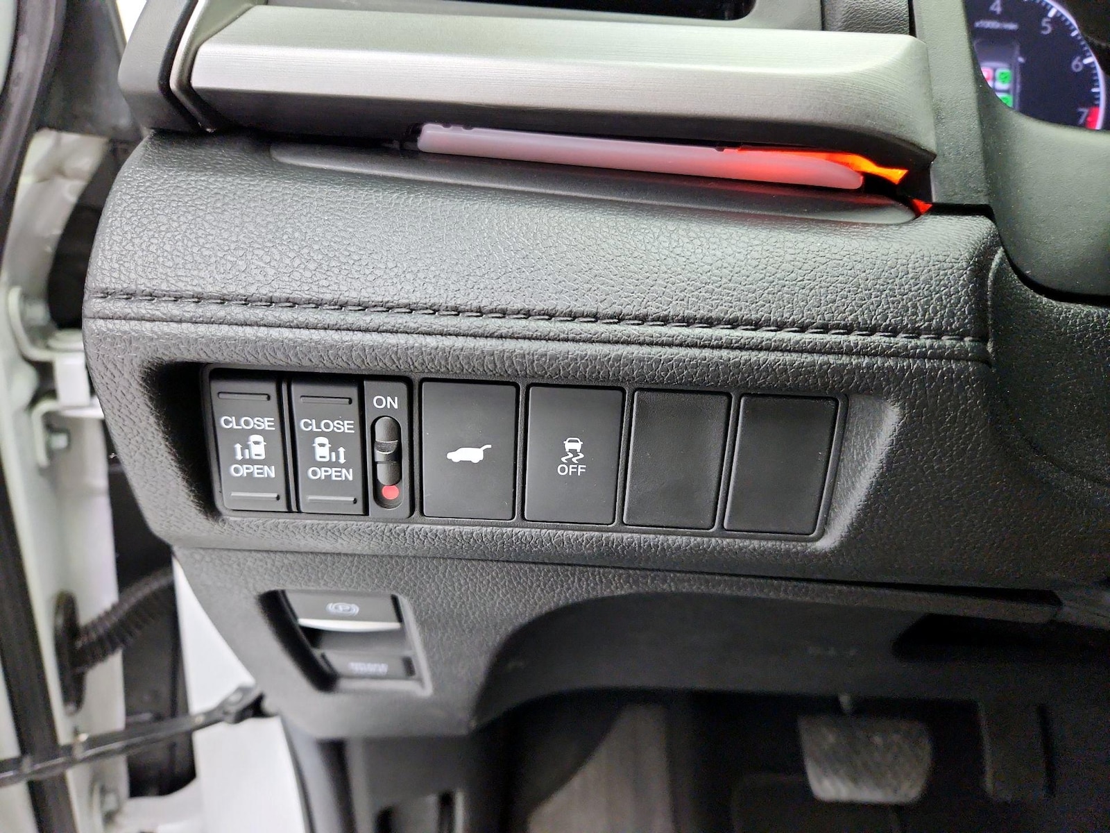 2025 Honda Odyssey Sport L - Photo 14