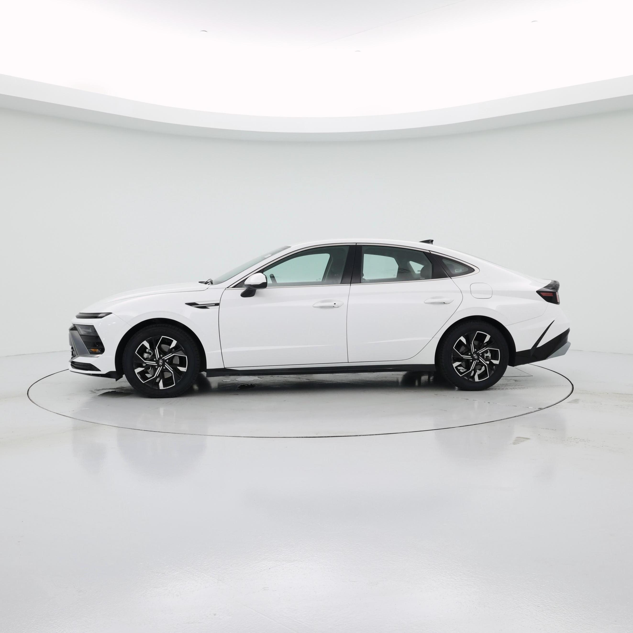 Thumbnail: 2025 Hyundai Sonata - 3