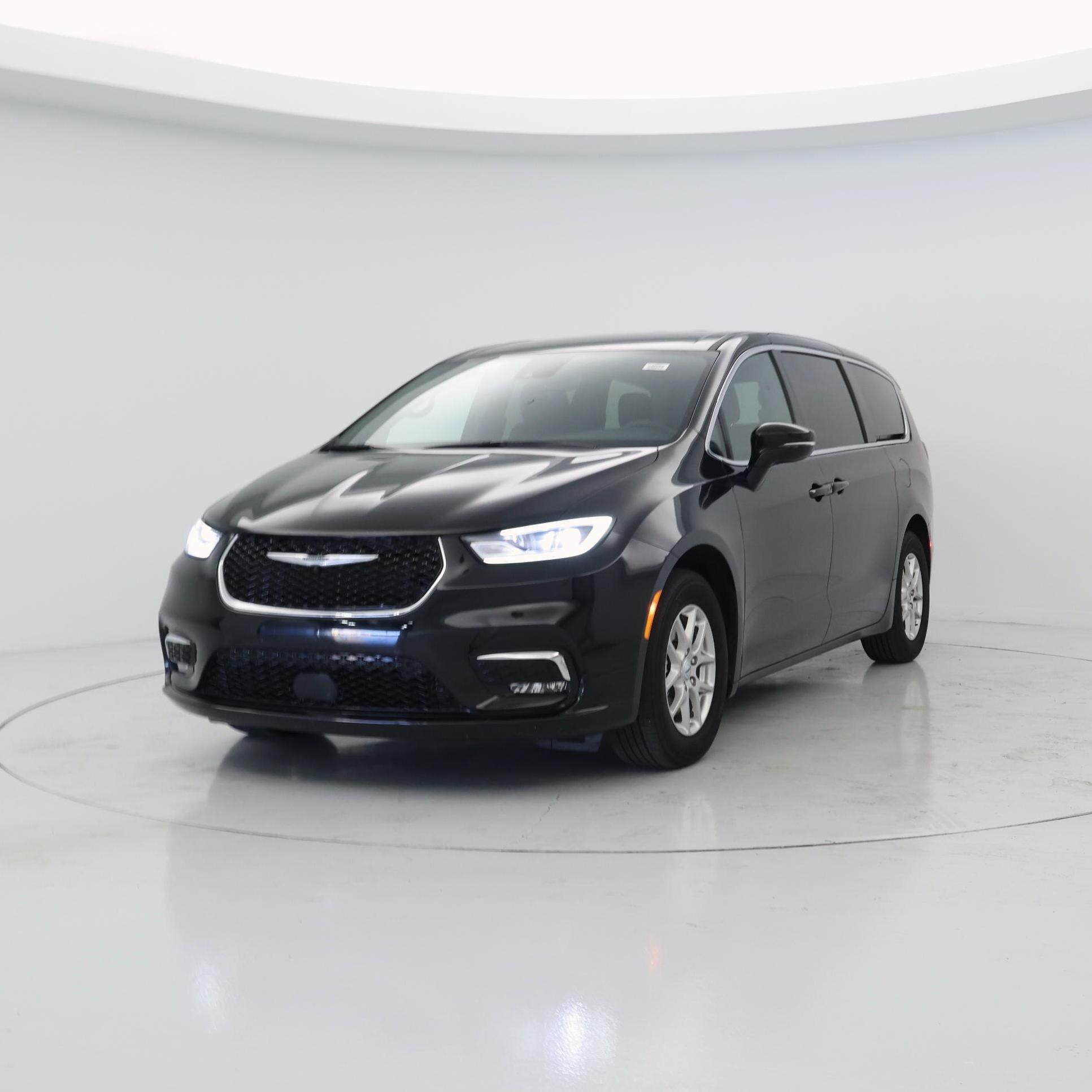 Thumbnail: 2025 Chrysler Pacifica - 4