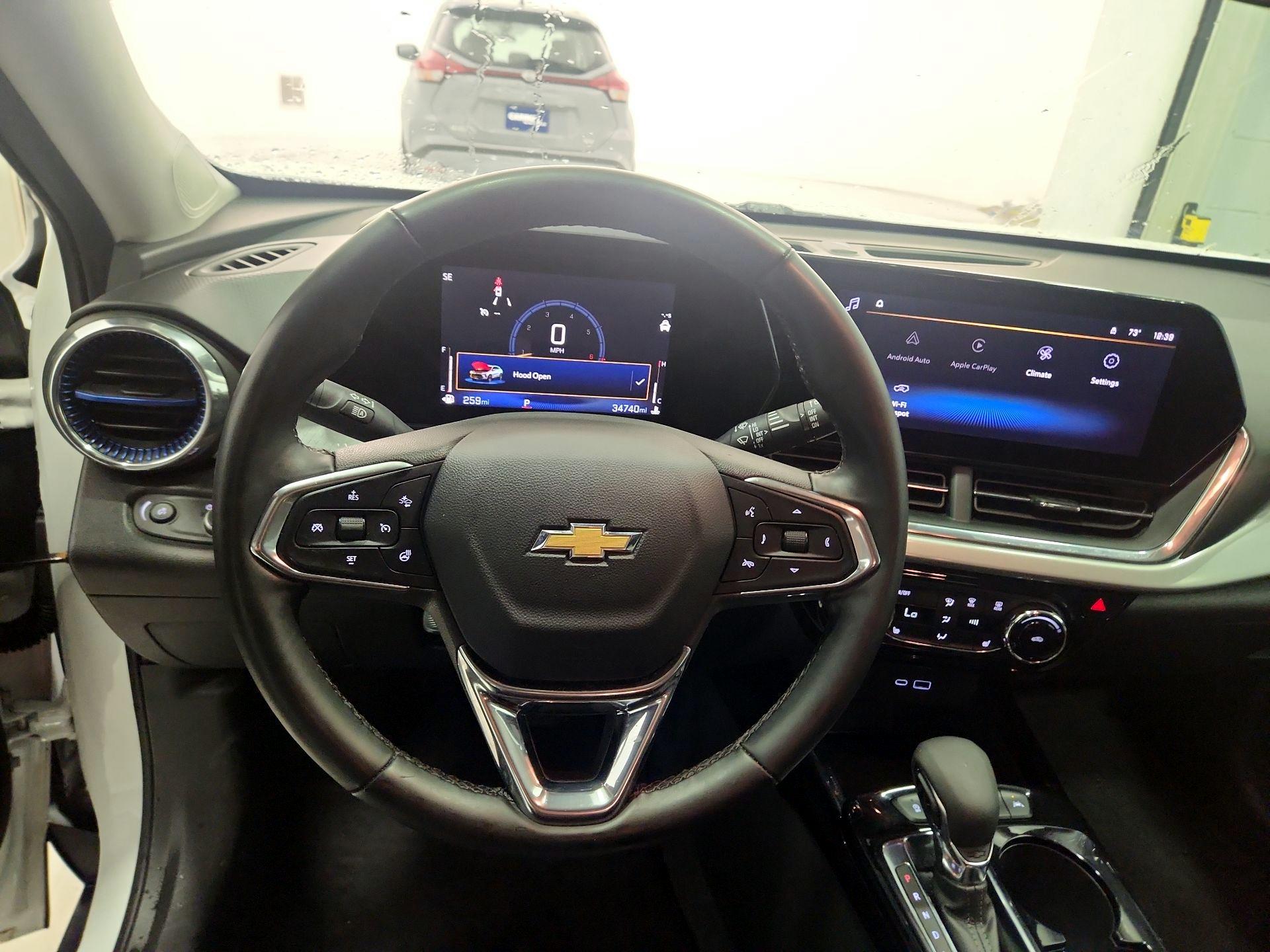 Thumbnail: 2025 Chevrolet Trax - 10