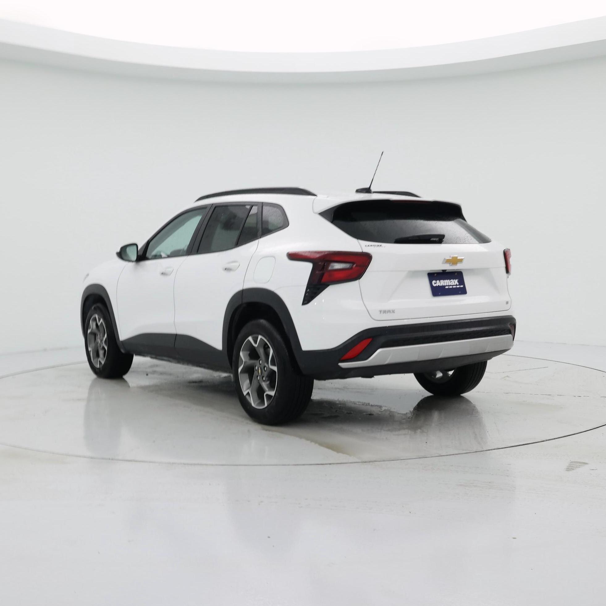 Thumbnail: 2025 Chevrolet Trax - 2