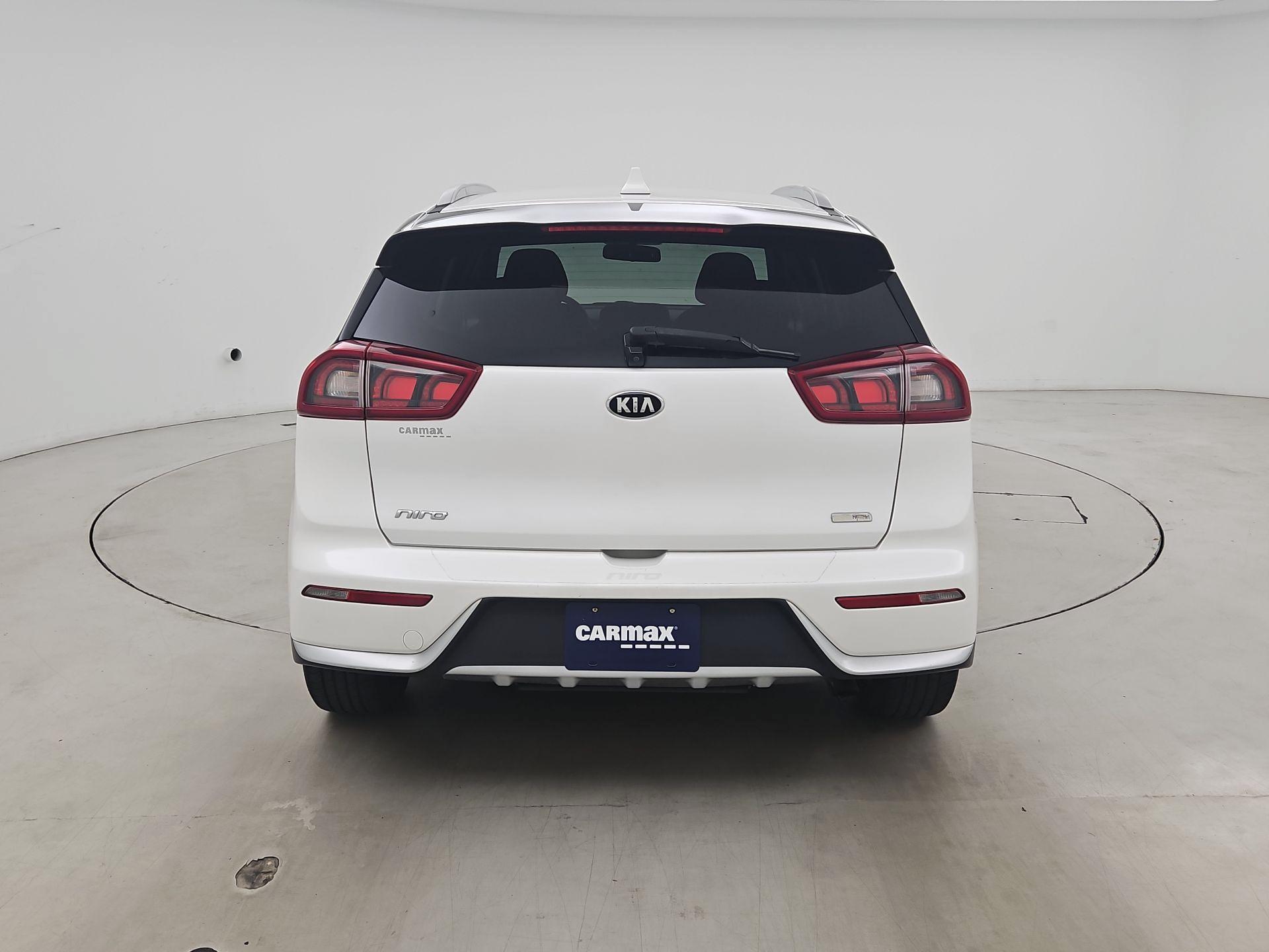 Thumbnail: 2017 Kia Niro - 6