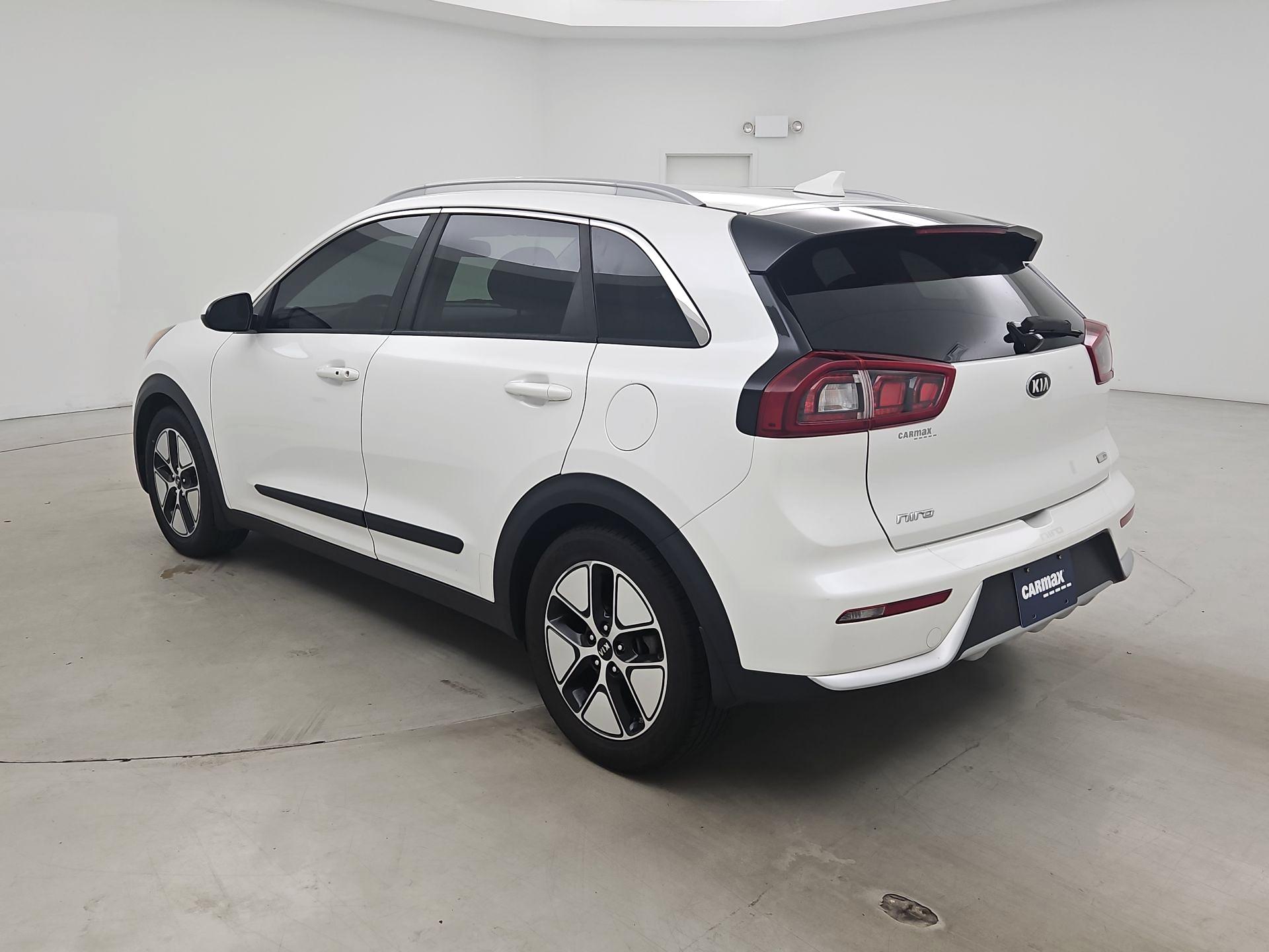 Thumbnail: 2017 Kia Niro - 7