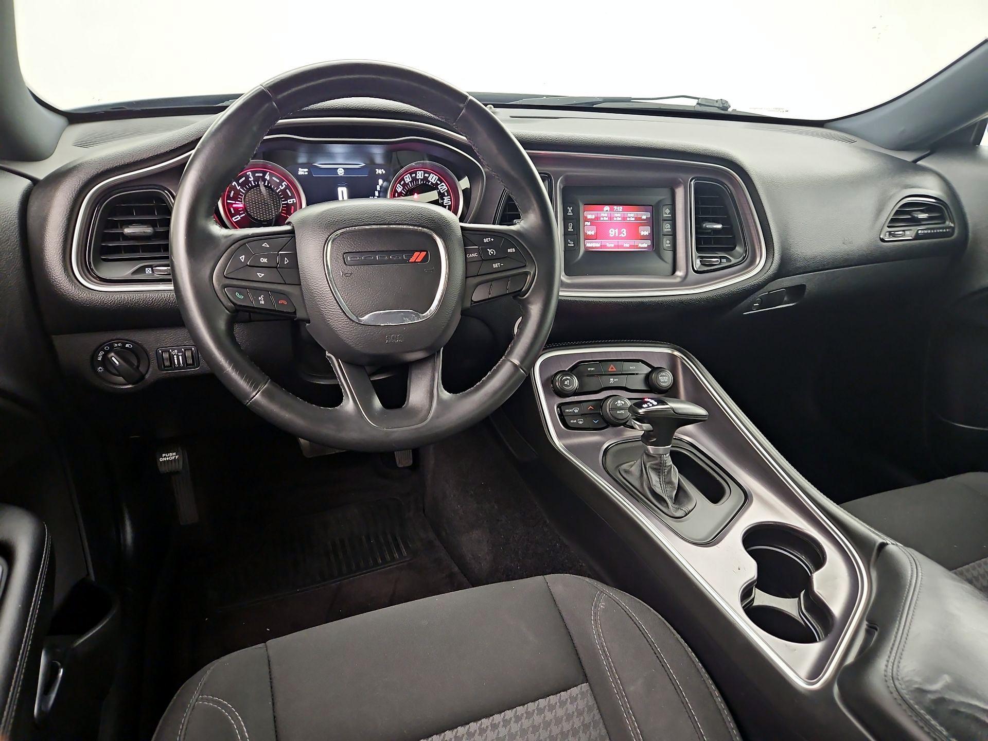 Thumbnail: 2016 Dodge Challenger - 9