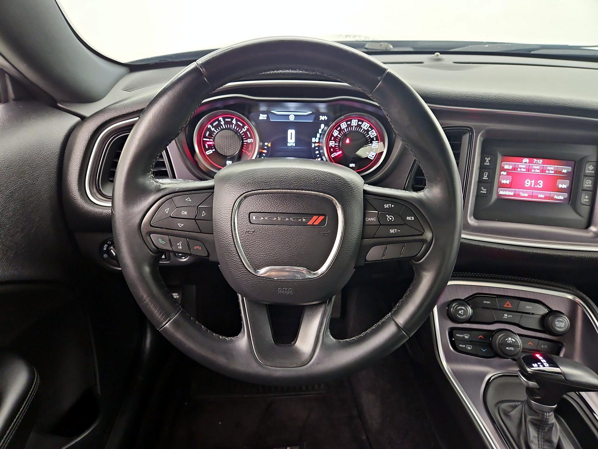 Thumbnail: 2016 Dodge Challenger - 10