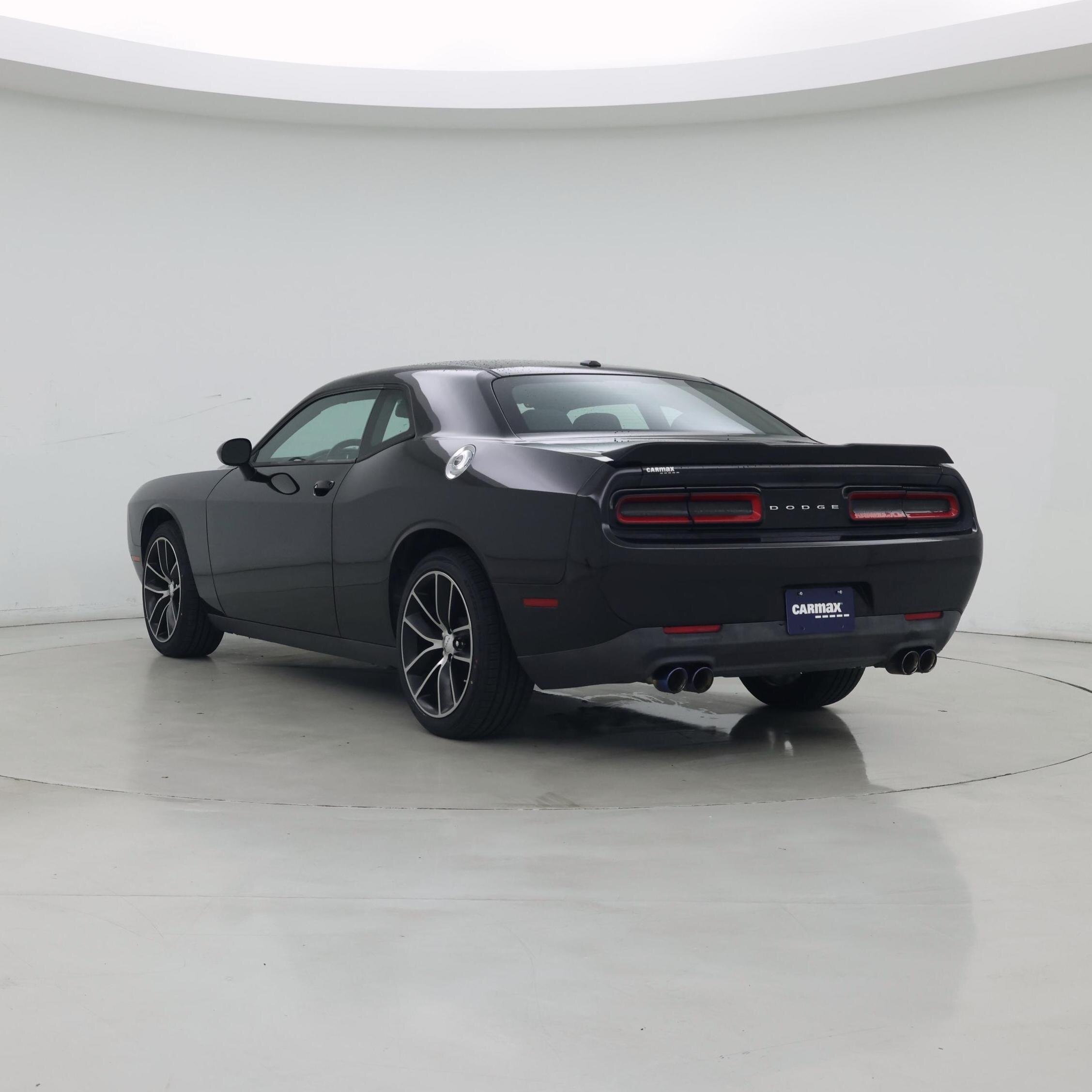 Thumbnail: 2016 Dodge Challenger - 2