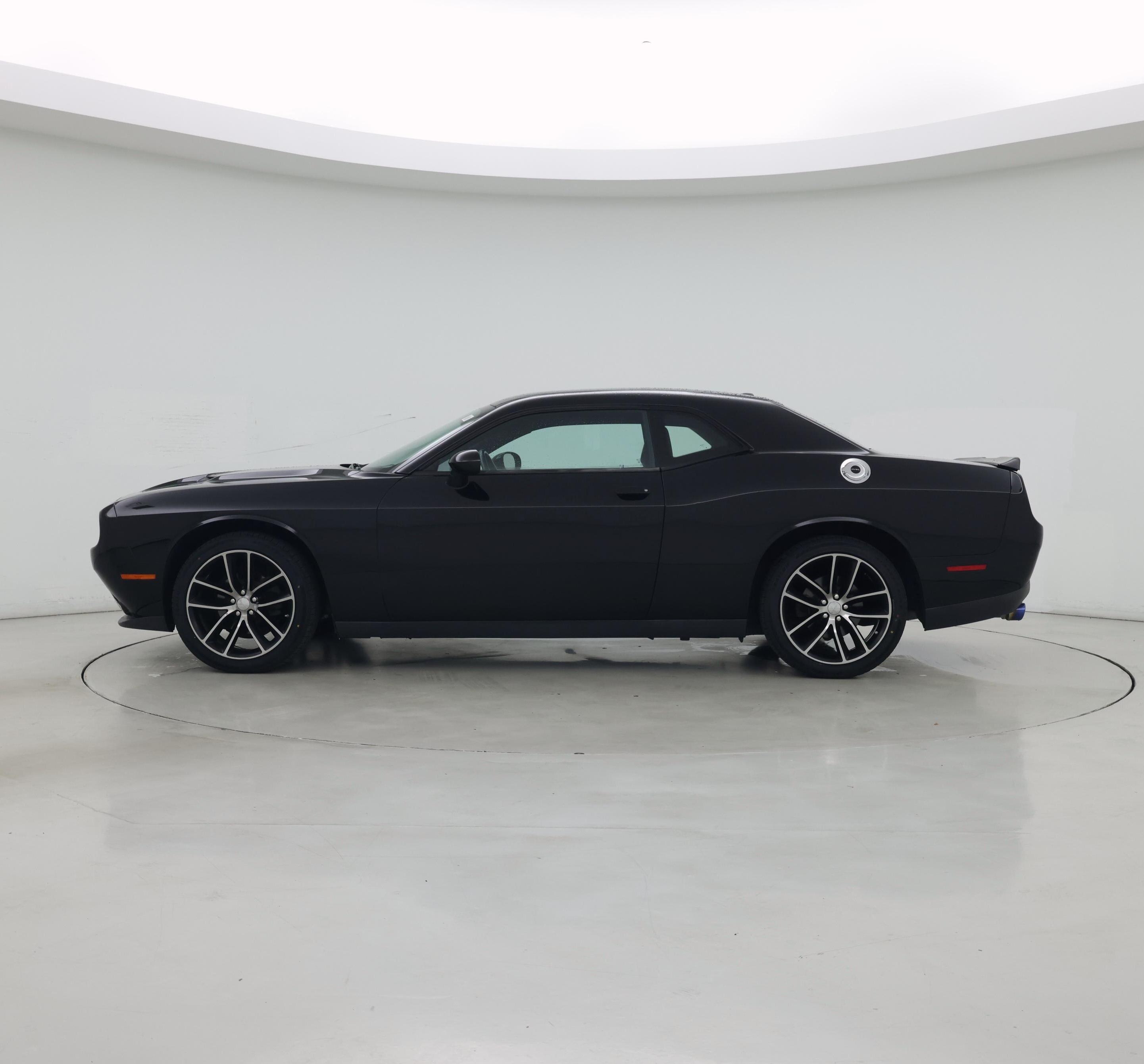Thumbnail: 2016 Dodge Challenger - 3