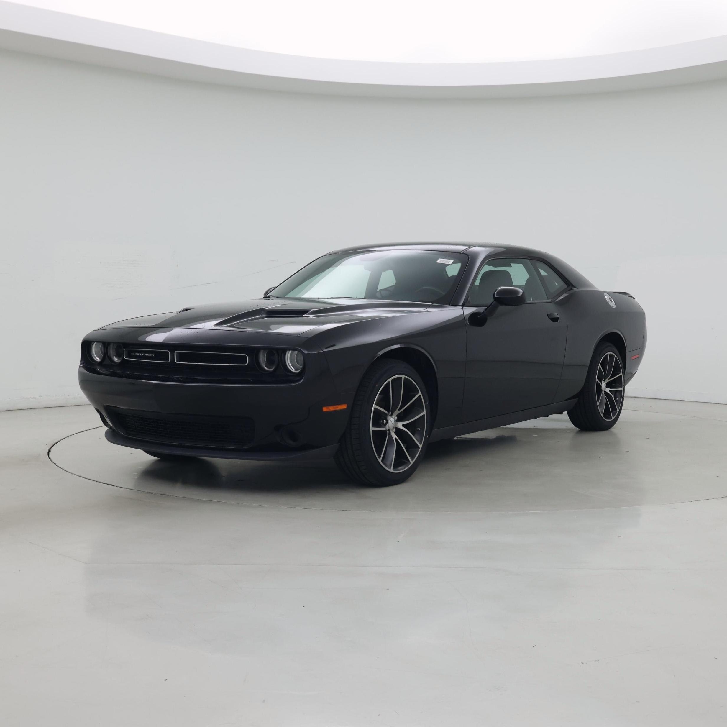 Thumbnail: 2016 Dodge Challenger - 4