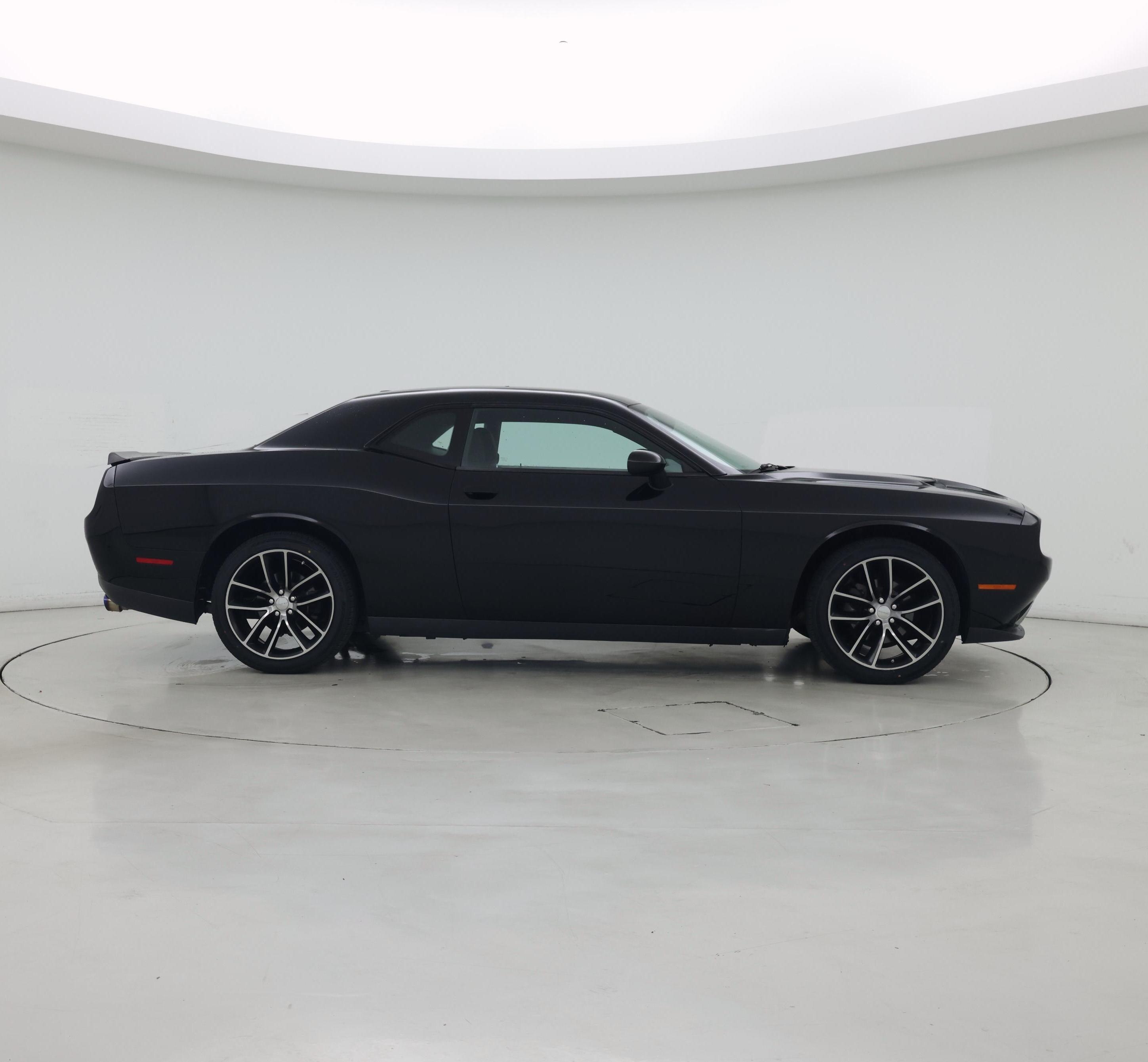 Thumbnail: 2016 Dodge Challenger - 7