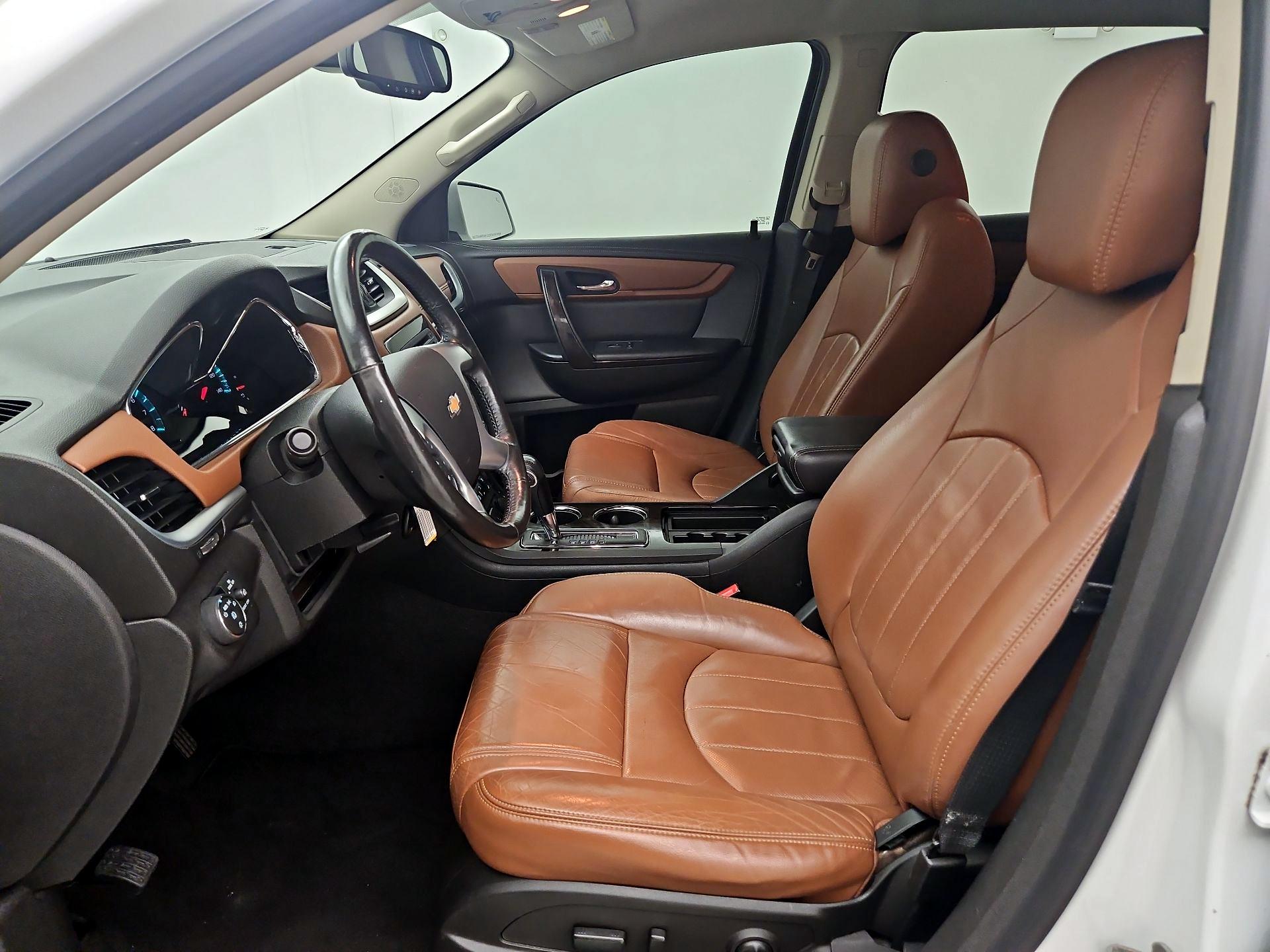 Thumbnail: 2017 Chevrolet Traverse - 11