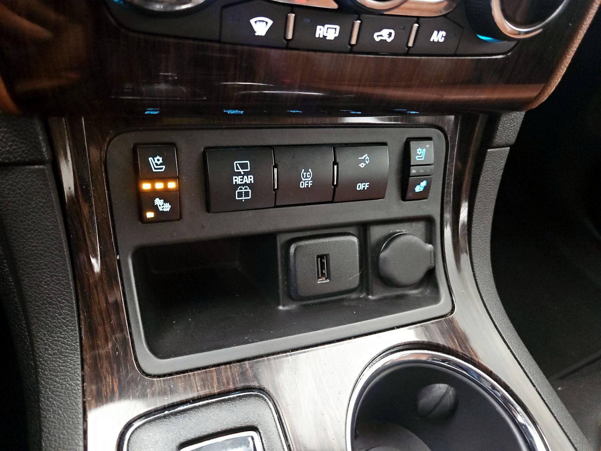 Thumbnail: 2017 Chevrolet Traverse - 18