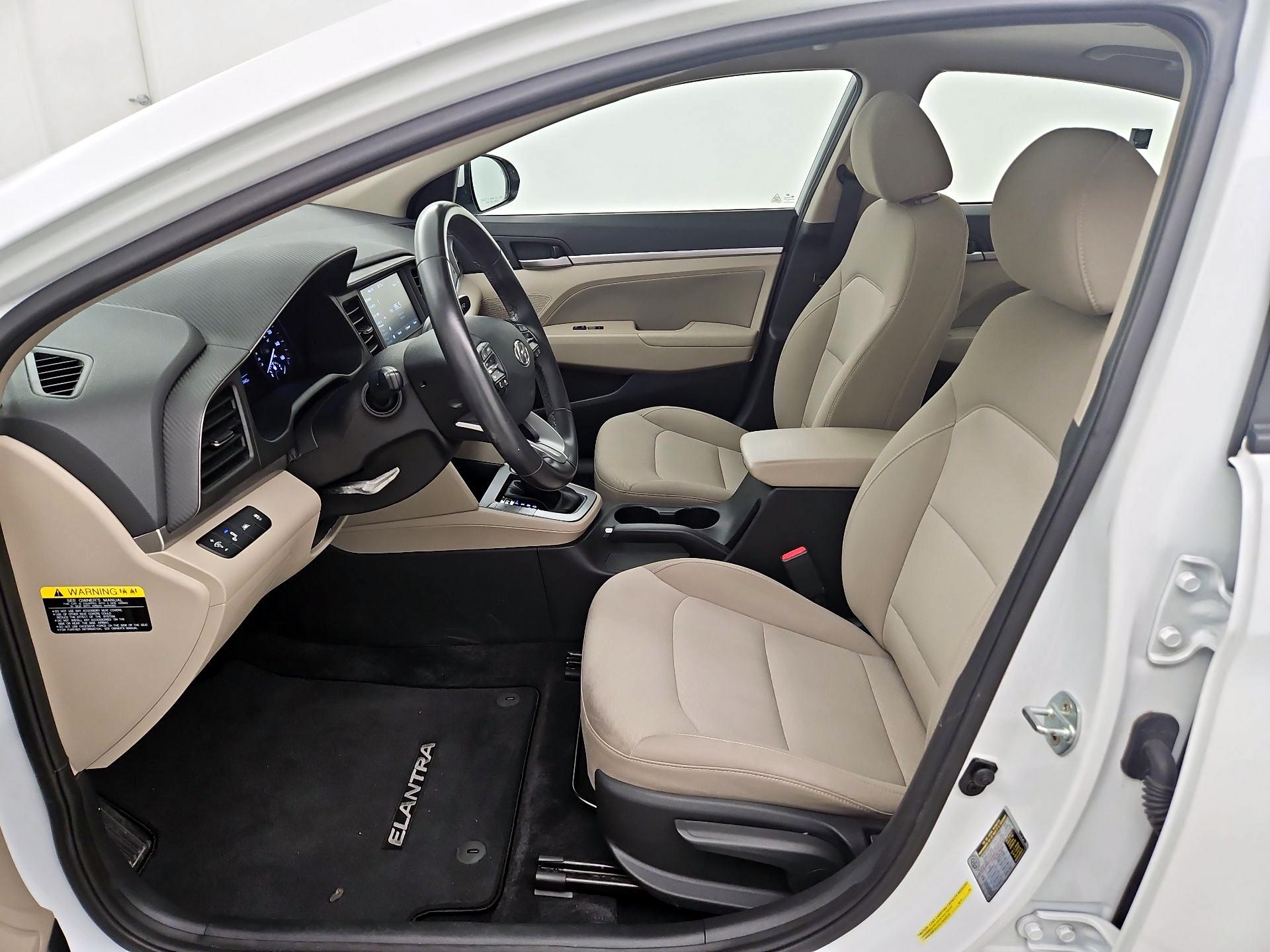Thumbnail: 2019 Hyundai Elantra - 9