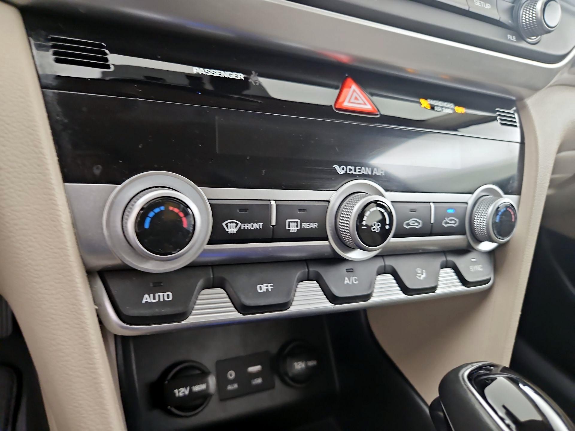 Thumbnail: 2019 Hyundai Elantra - 14