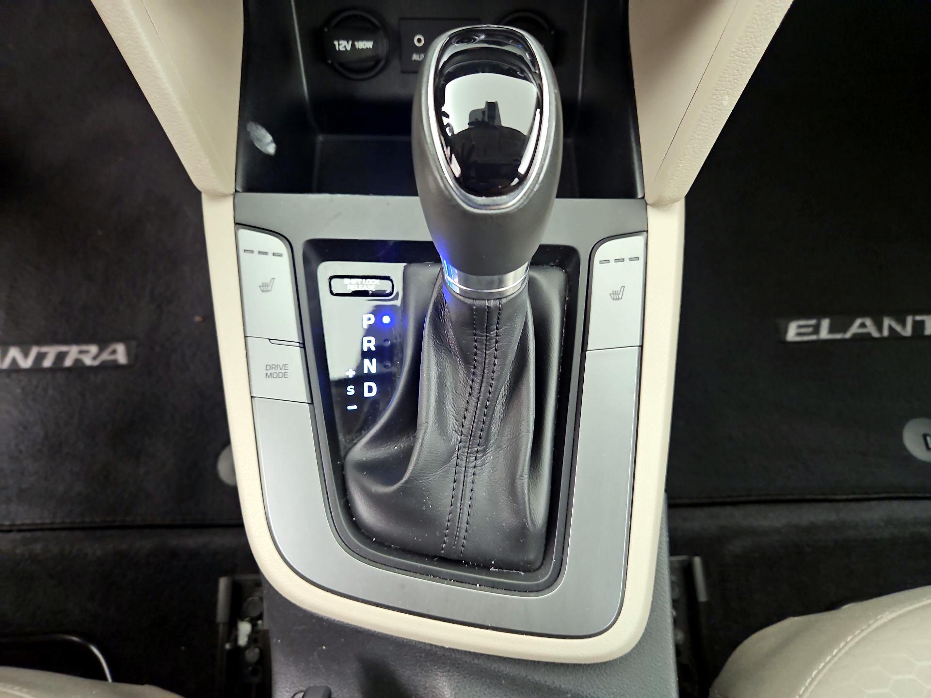 Thumbnail: 2019 Hyundai Elantra - 15