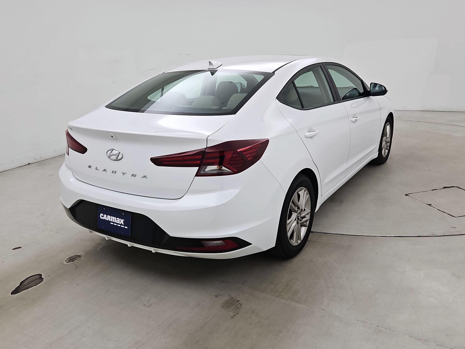 Thumbnail: 2019 Hyundai Elantra - 5