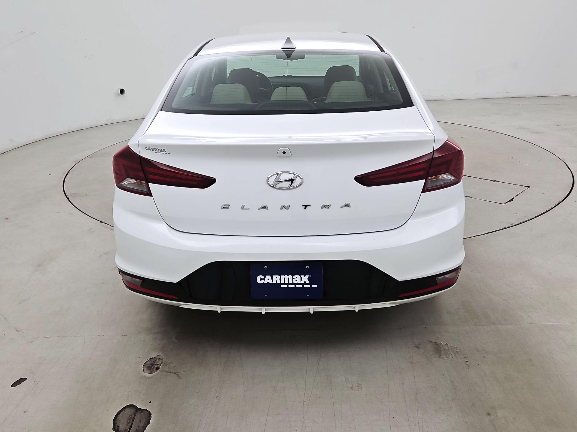 Thumbnail: 2019 Hyundai Elantra - 6