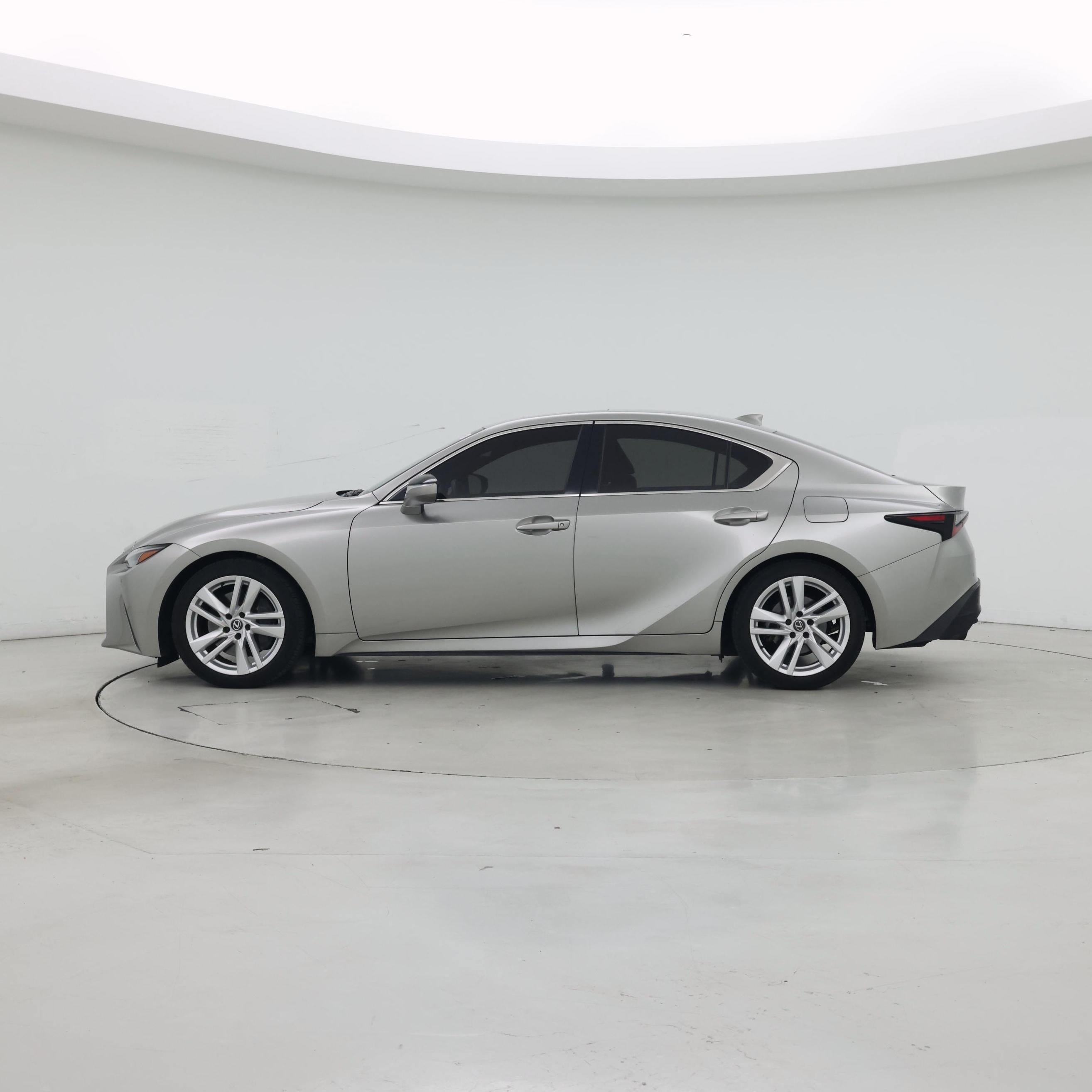 Thumbnail: 2023 Lexus IS - 3