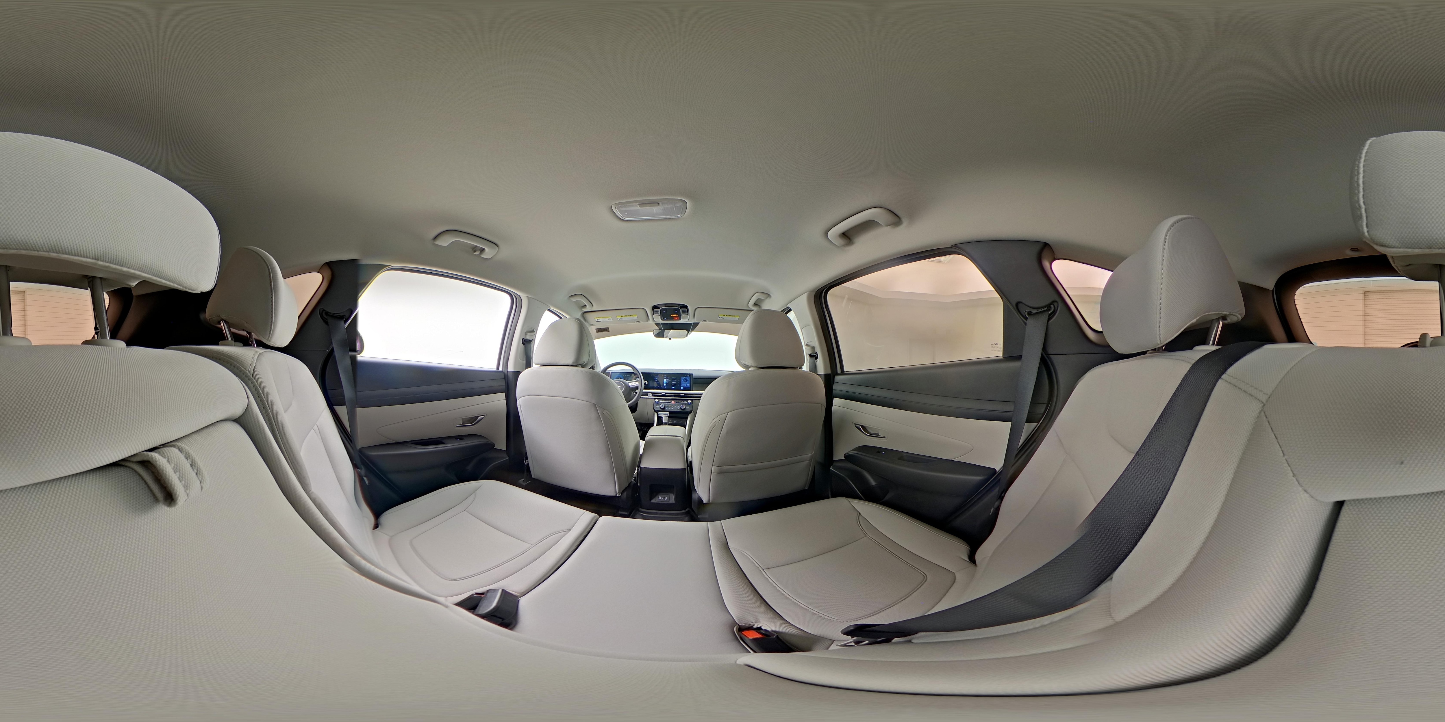 2025 Hyundai Tucson SE - Photo 25