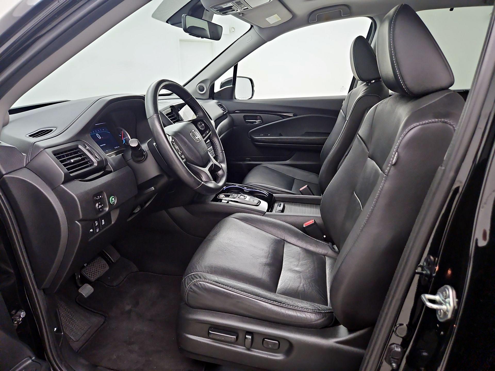 Thumbnail: 2019 Honda Pilot - 11