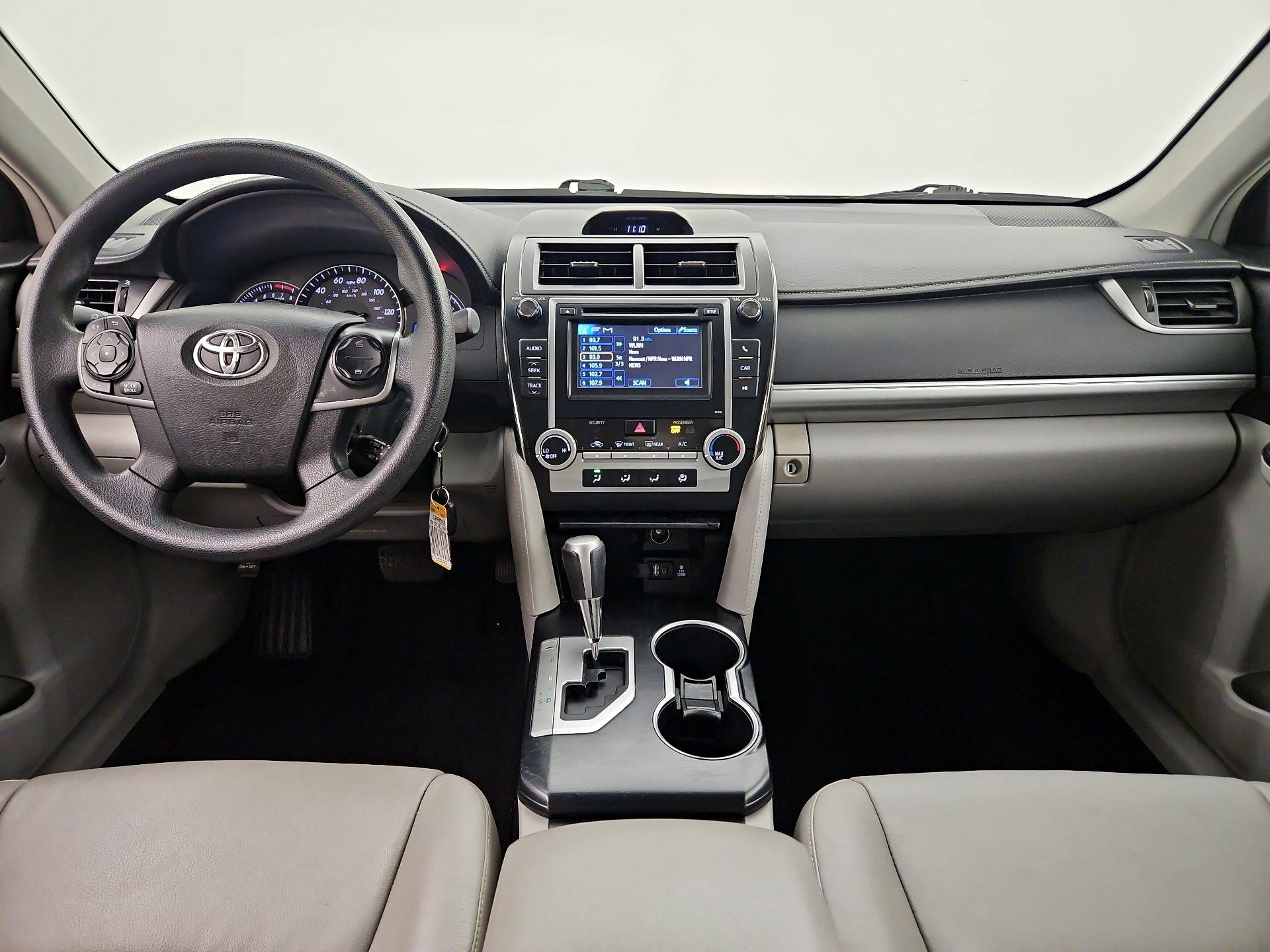 Thumbnail: 2014 Toyota Camry - 9