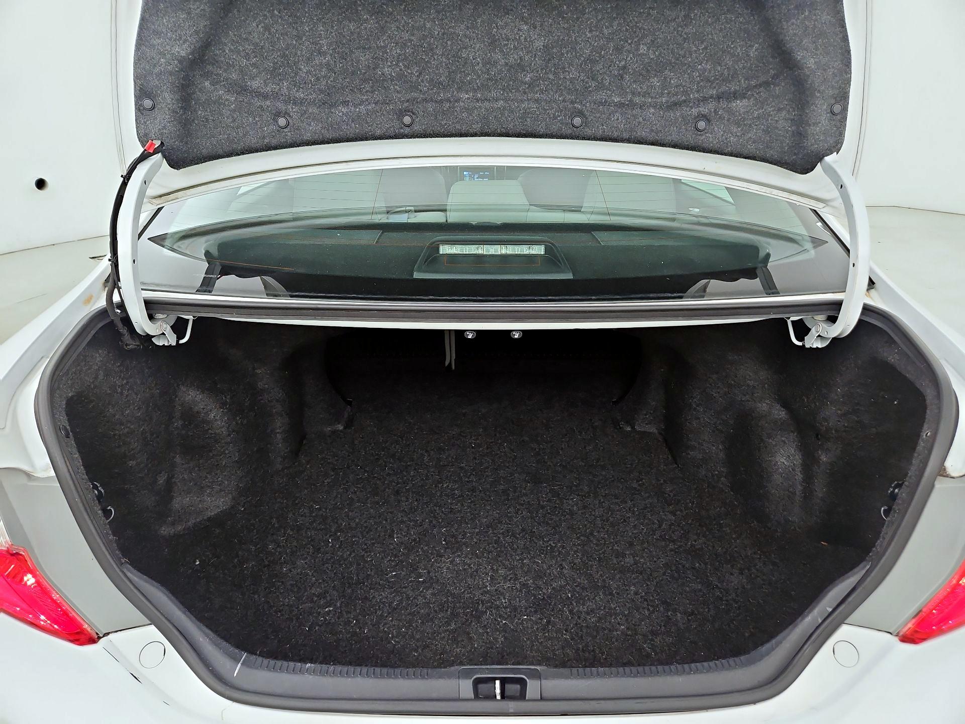 Thumbnail: 2014 Toyota Camry - 19