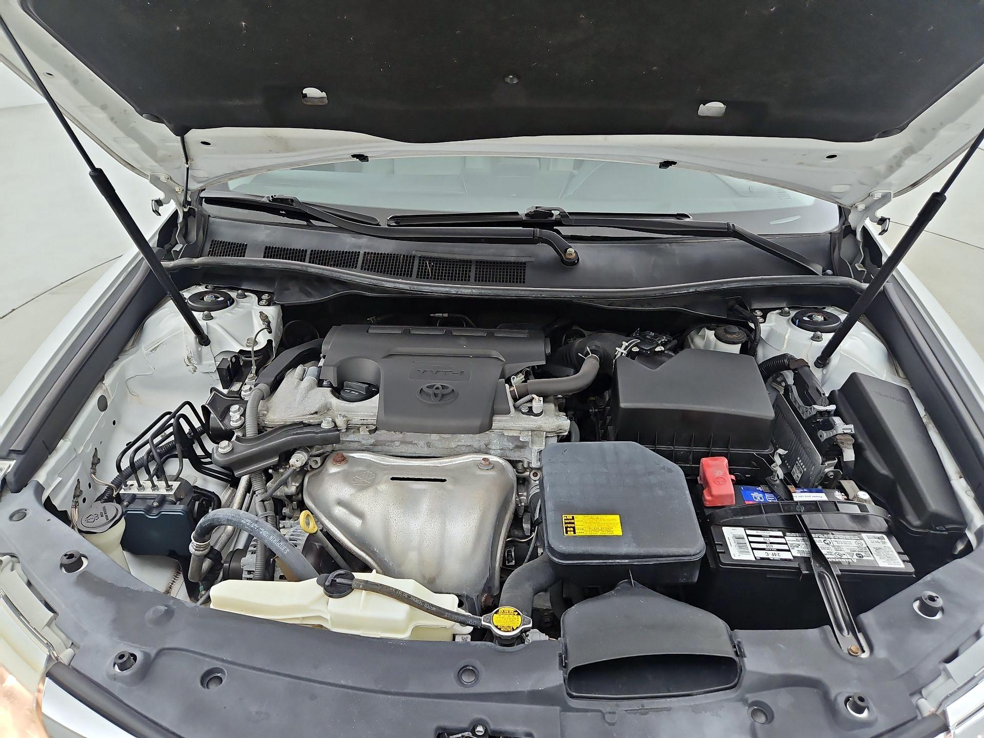 Thumbnail: 2014 Toyota Camry - 20