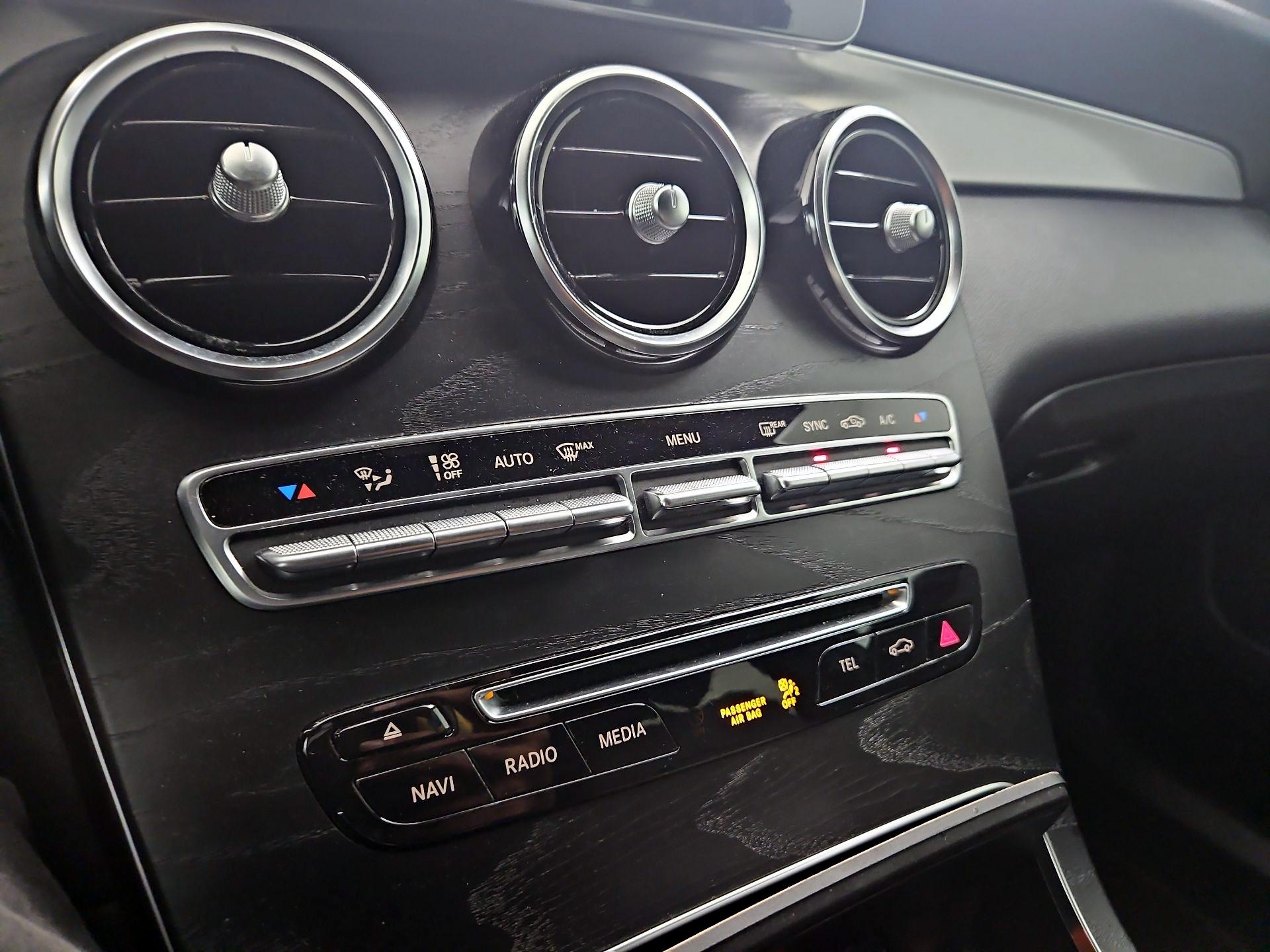 Thumbnail: 2019 Mercedes-Benz GLC - 14