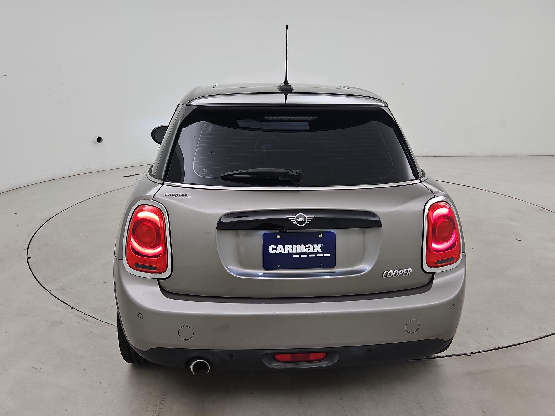 Thumbnail: 2020 MINI Cooper Hardtop - 6