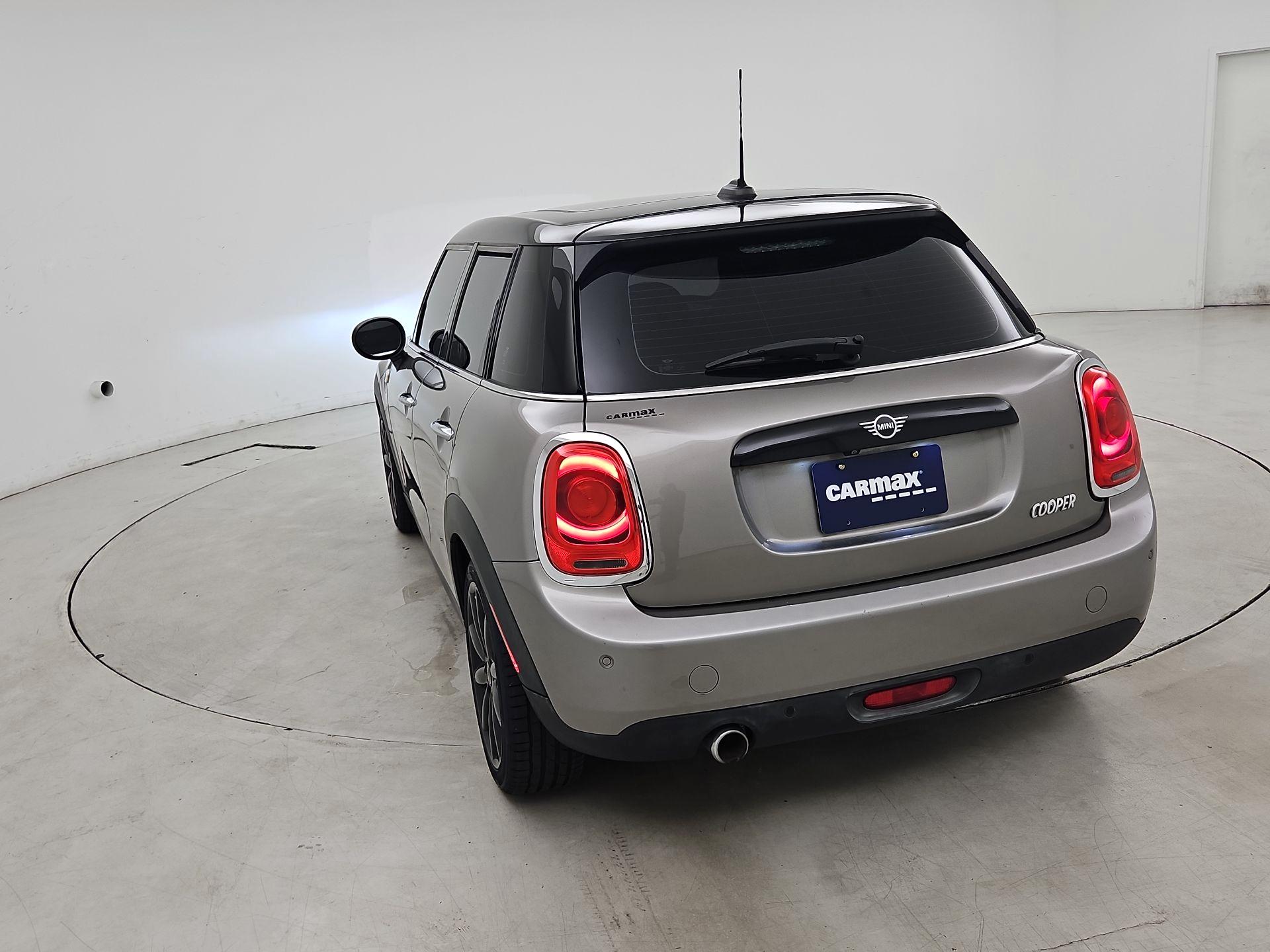 Thumbnail: 2020 MINI Cooper Hardtop - 7