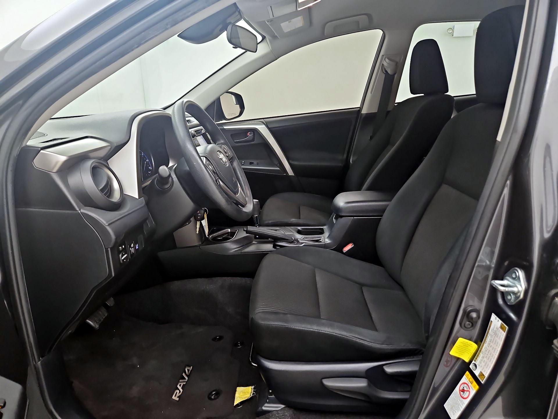 Thumbnail: 2017 Toyota RAV4 - 11