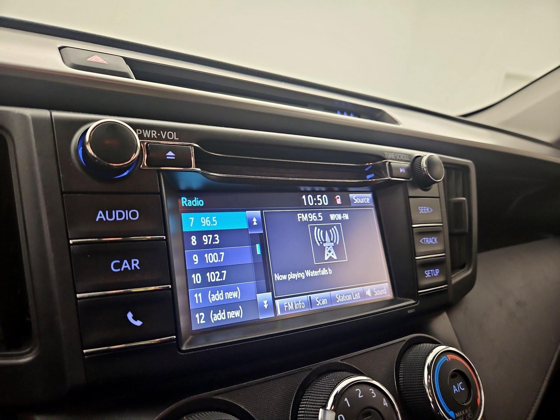 Thumbnail: 2017 Toyota RAV4 - 15