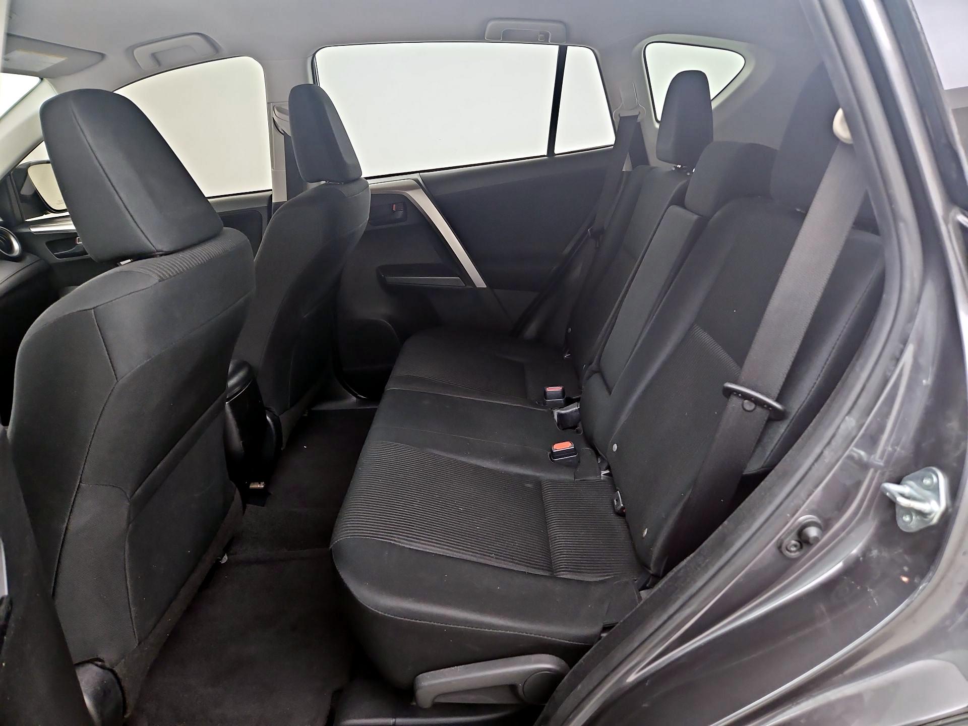 Thumbnail: 2017 Toyota RAV4 - 19