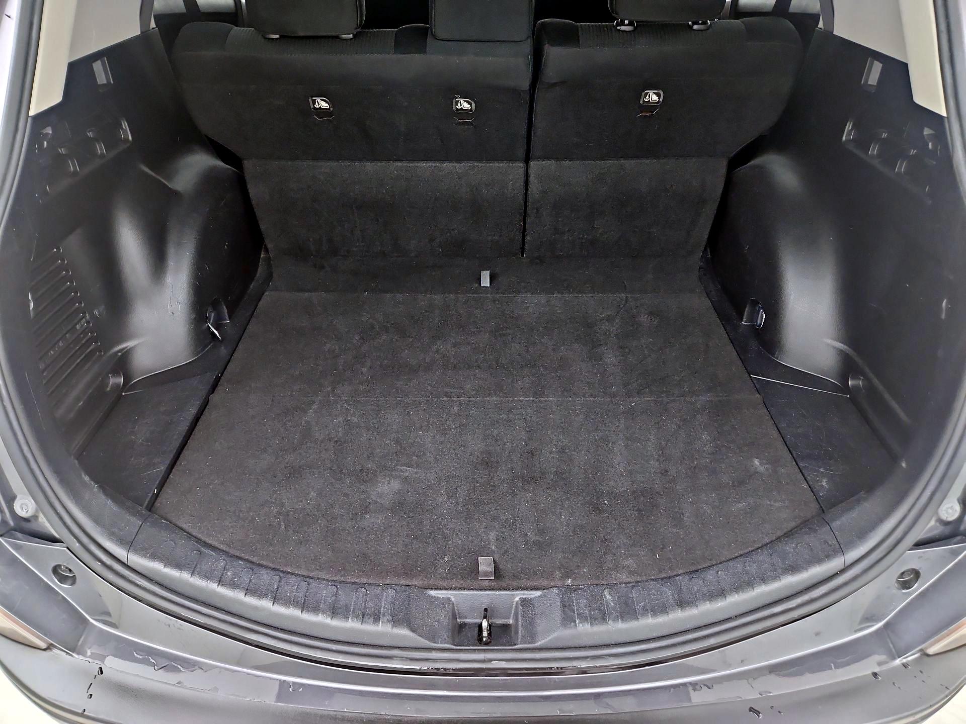 Thumbnail: 2017 Toyota RAV4 - 20