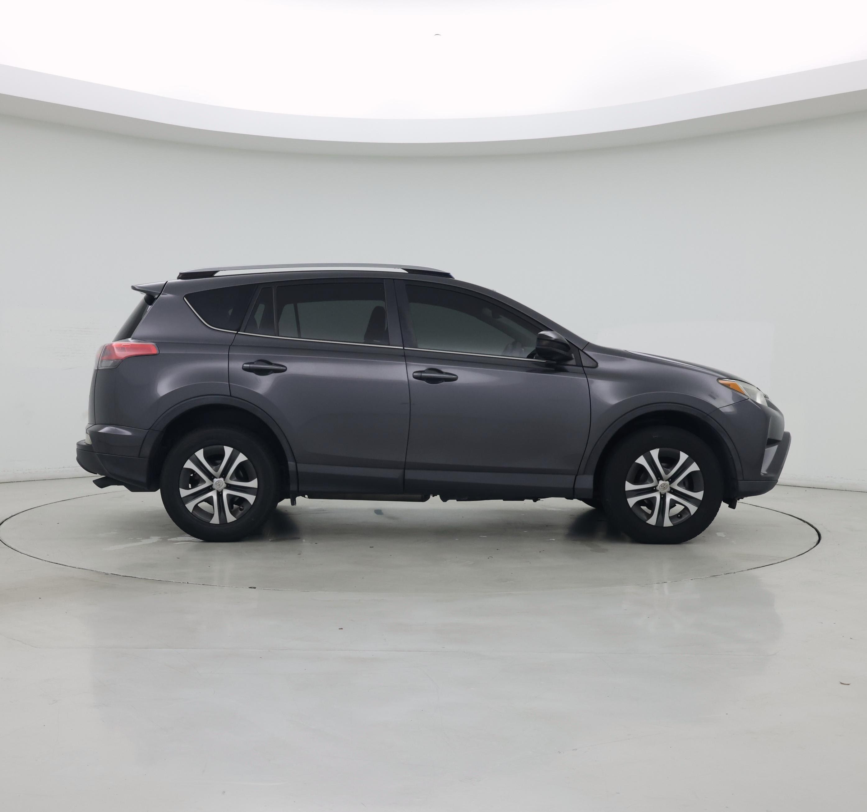 Thumbnail: 2017 Toyota RAV4 - 7