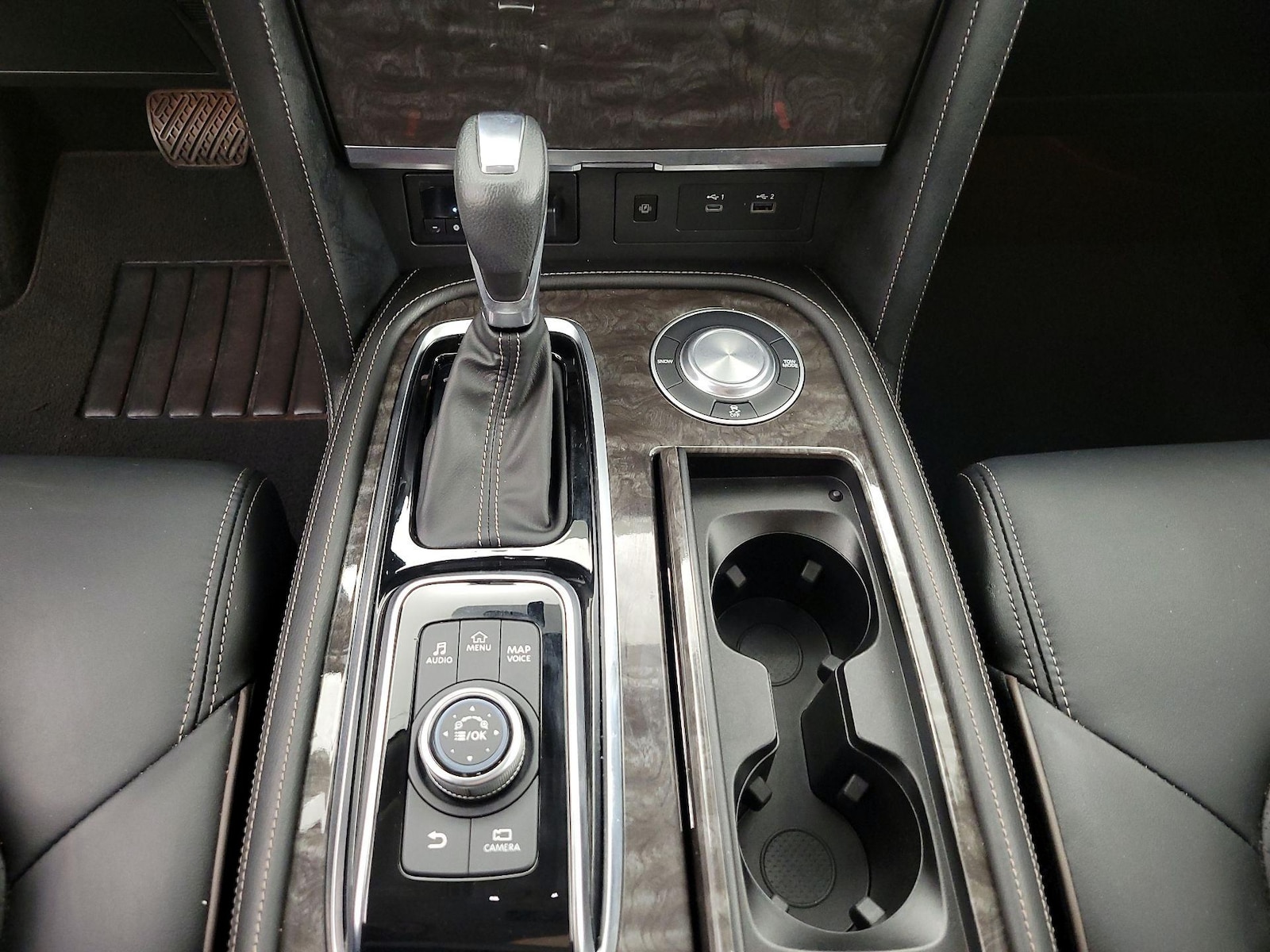 2023 Nissan Armada Platinum - Photo 18