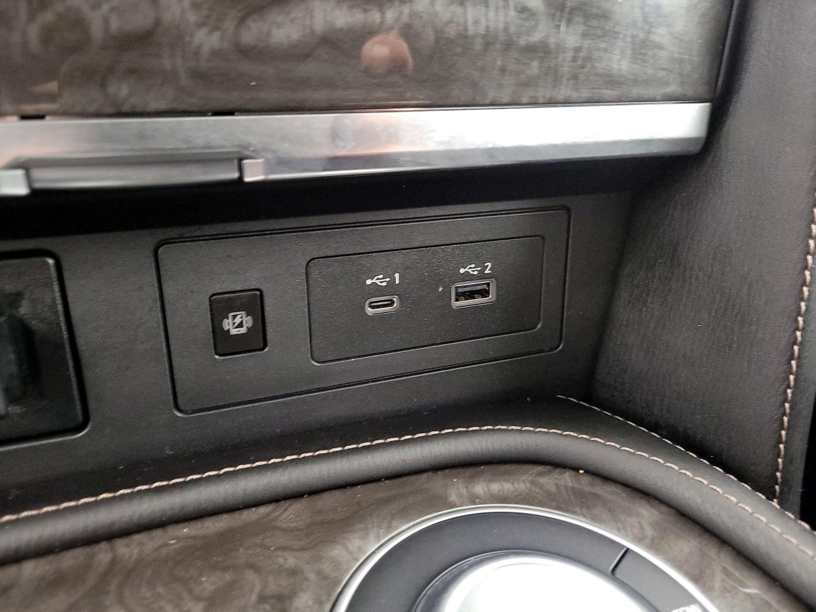 2023 Nissan Armada Platinum - Photo 19